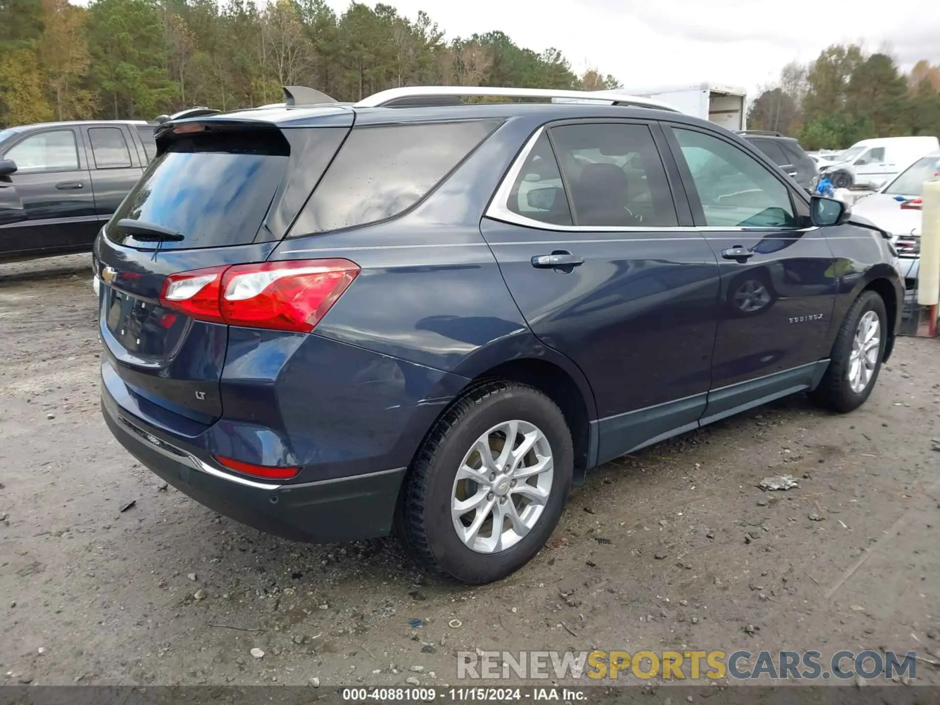4 Photograph of a damaged car 3GNAXKEV7KL105860 CHEVROLET EQUINOX 2019