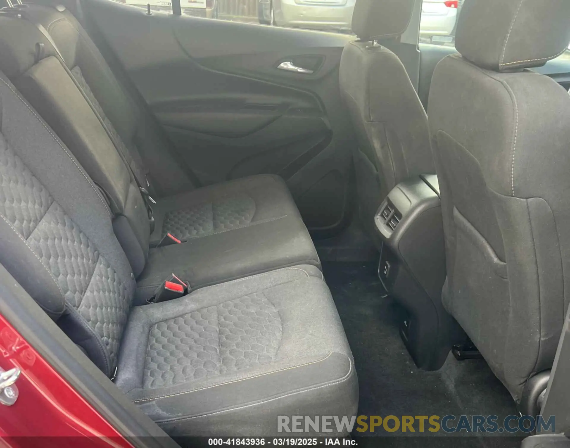 8 Photograph of a damaged car 3GNAXKEV7KL206932 CHEVROLET EQUINOX 2019