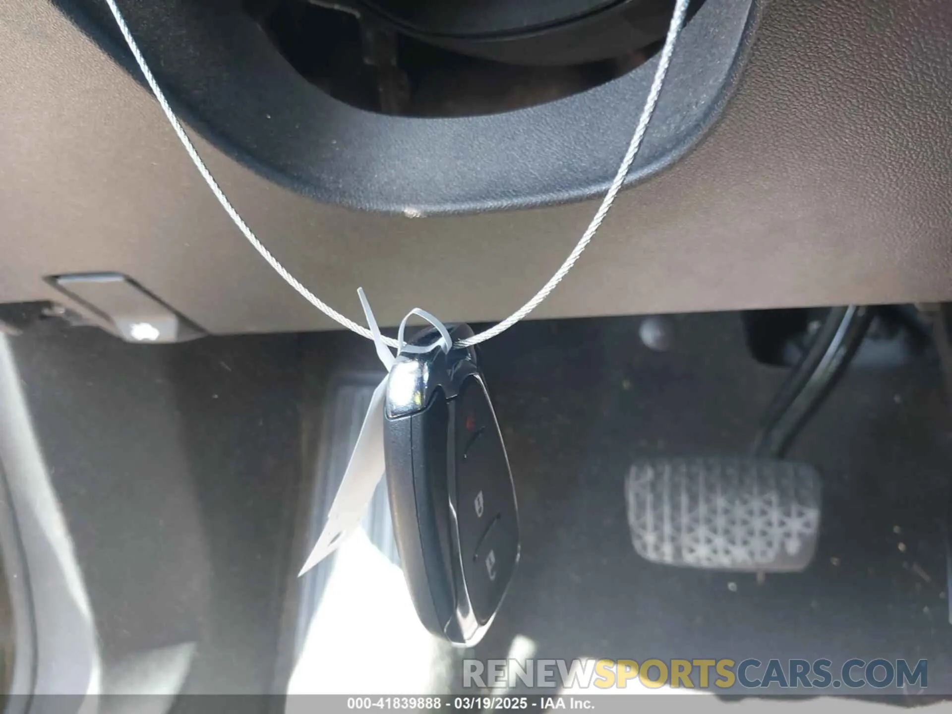 11 Photograph of a damaged car 3GNAXKEV7KS516553 CHEVROLET EQUINOX 2019