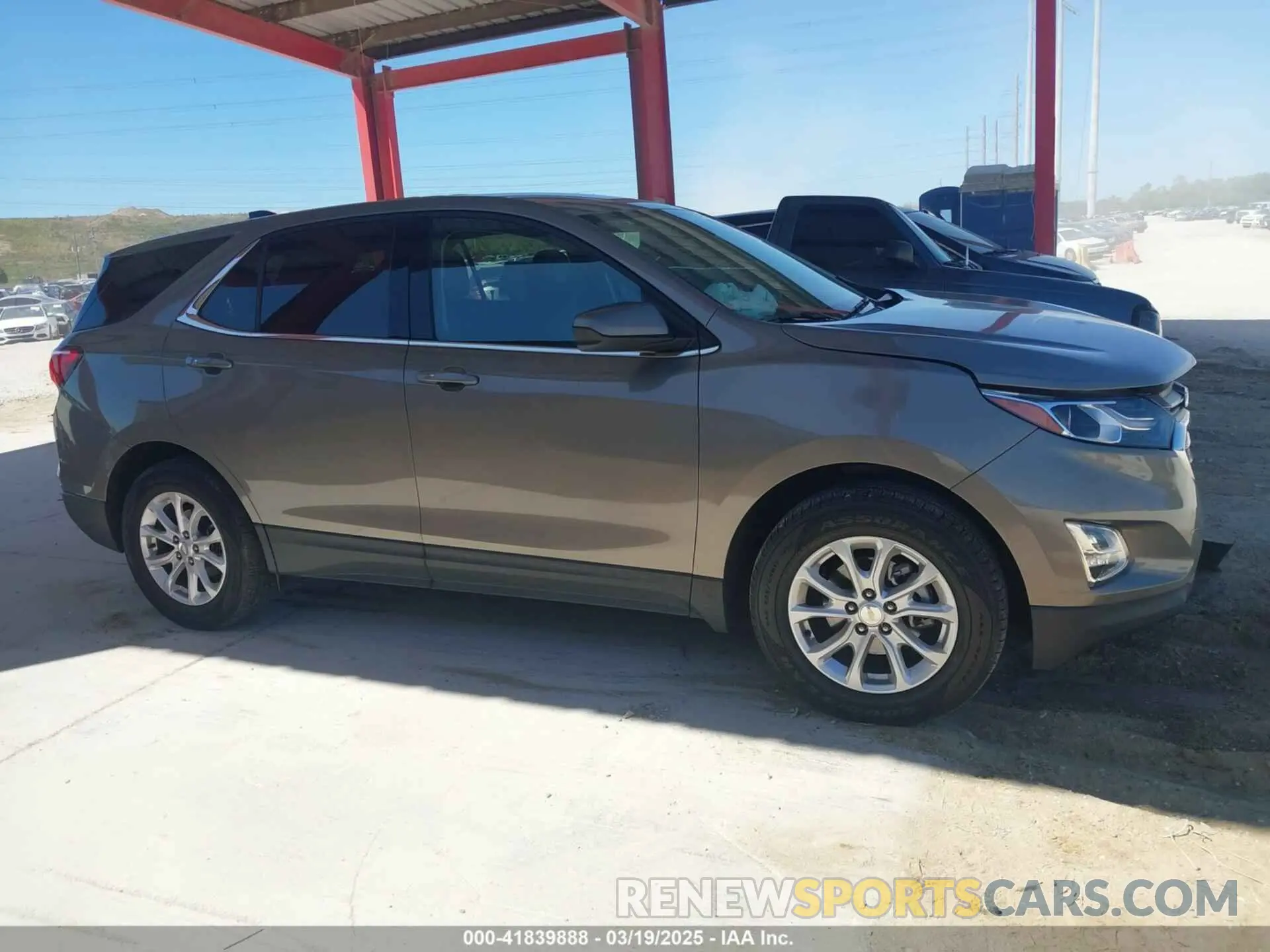 13 Photograph of a damaged car 3GNAXKEV7KS516553 CHEVROLET EQUINOX 2019