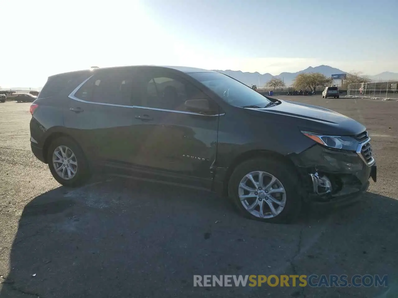 4 Photograph of a damaged car 3GNAXKEV7KS547348 CHEVROLET EQUINOX 2019