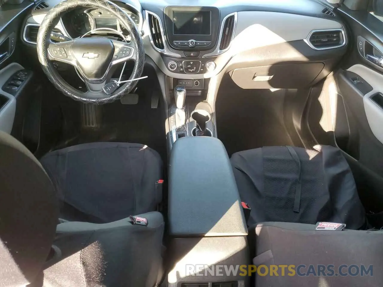 8 Photograph of a damaged car 3GNAXKEV7KS547348 CHEVROLET EQUINOX 2019