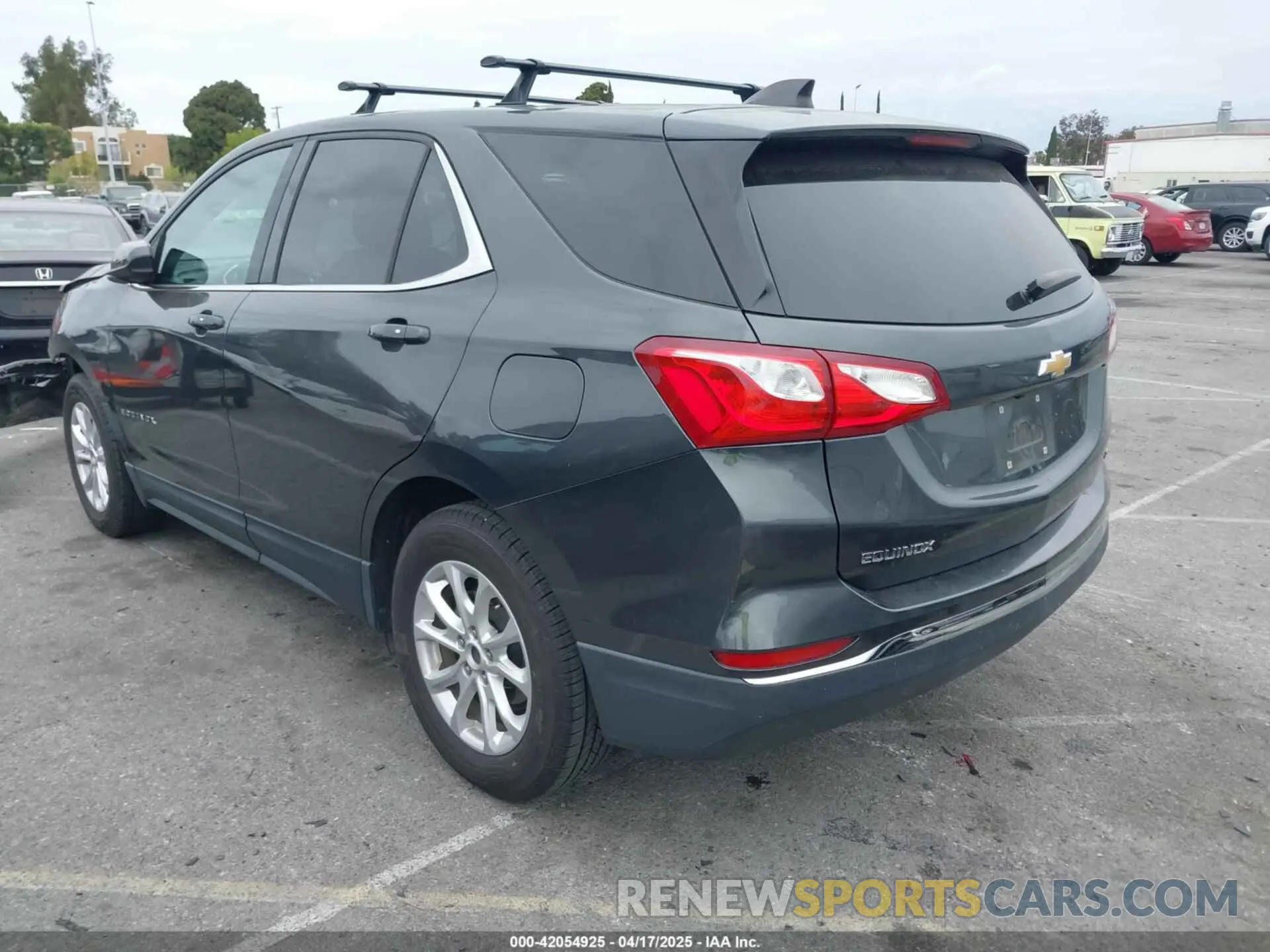 3 Photograph of a damaged car 3GNAXKEV8KL116205 CHEVROLET EQUINOX 2019