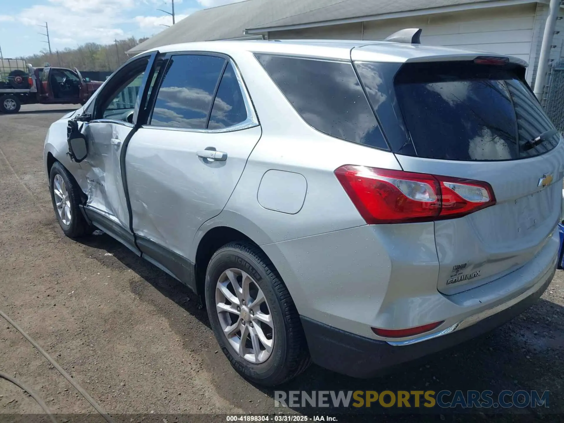 3 Photograph of a damaged car 3GNAXKEV8KL279162 CHEVROLET EQUINOX 2019