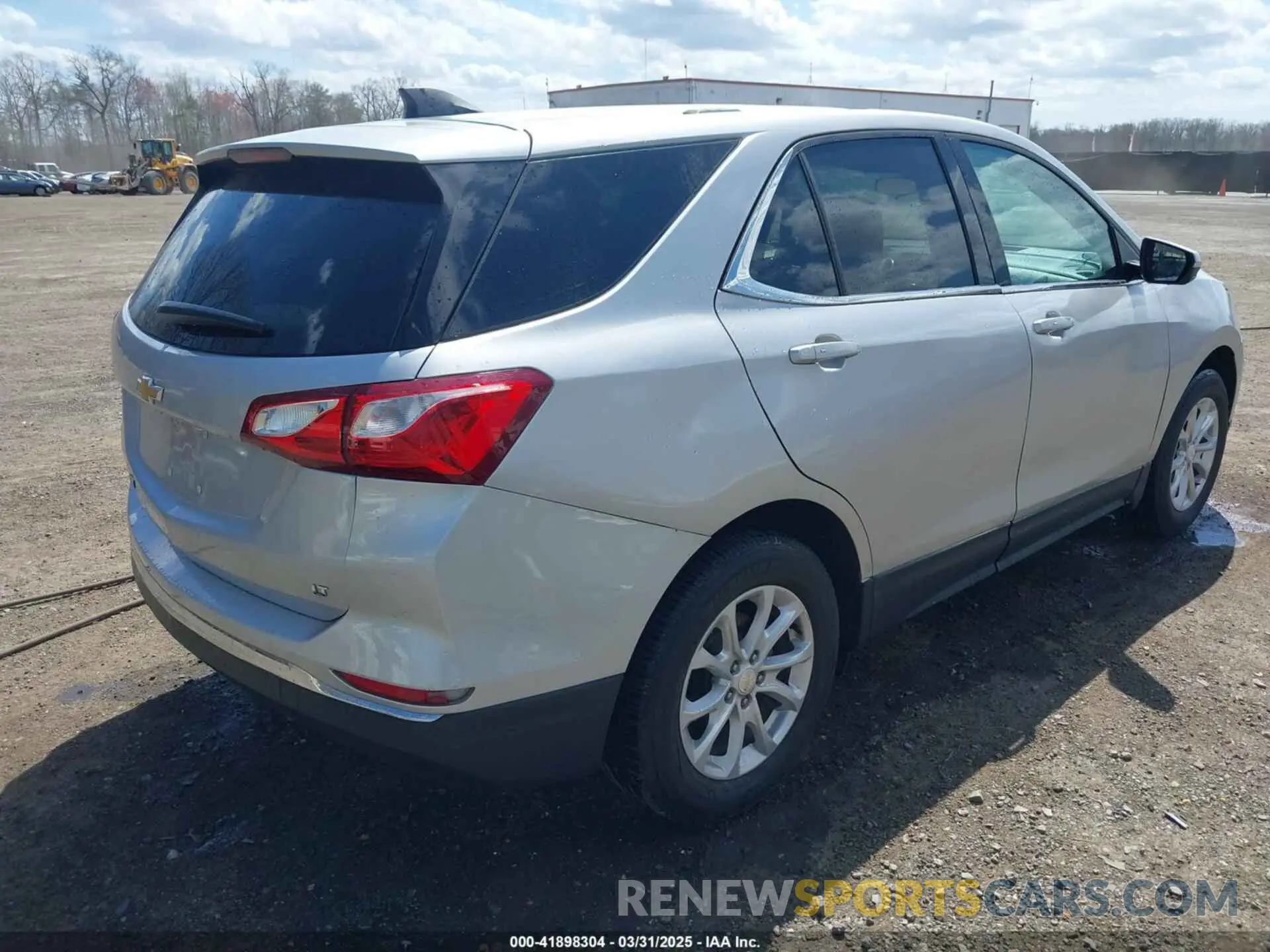 4 Photograph of a damaged car 3GNAXKEV8KL279162 CHEVROLET EQUINOX 2019