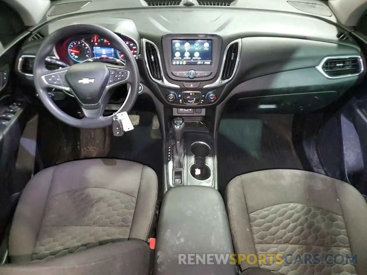 8 Photograph of a damaged car 3GNAXKEV8KL324150 CHEVROLET EQUINOX 2019