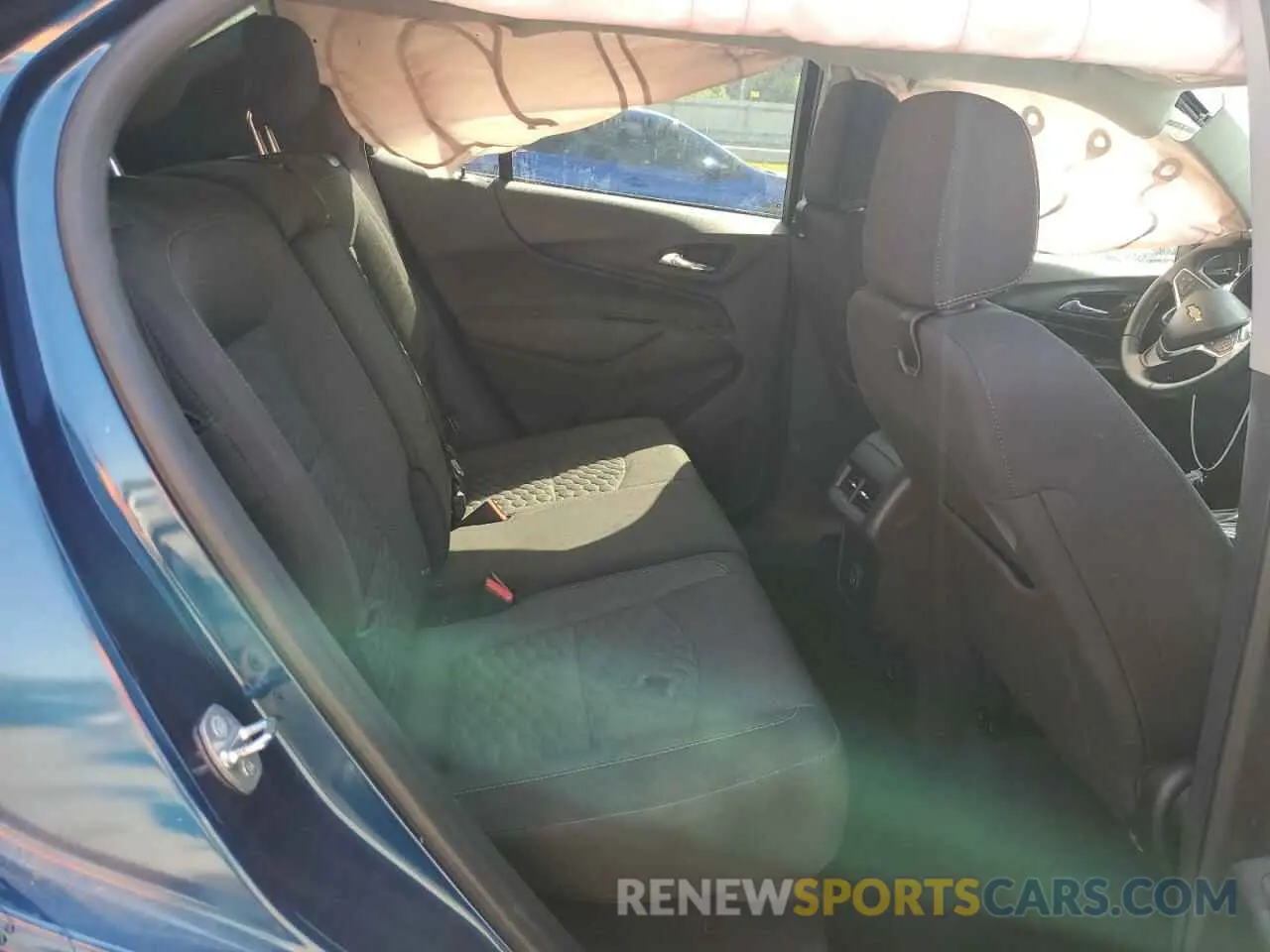 11 Photograph of a damaged car 3GNAXKEV8KL374823 CHEVROLET EQUINOX 2019