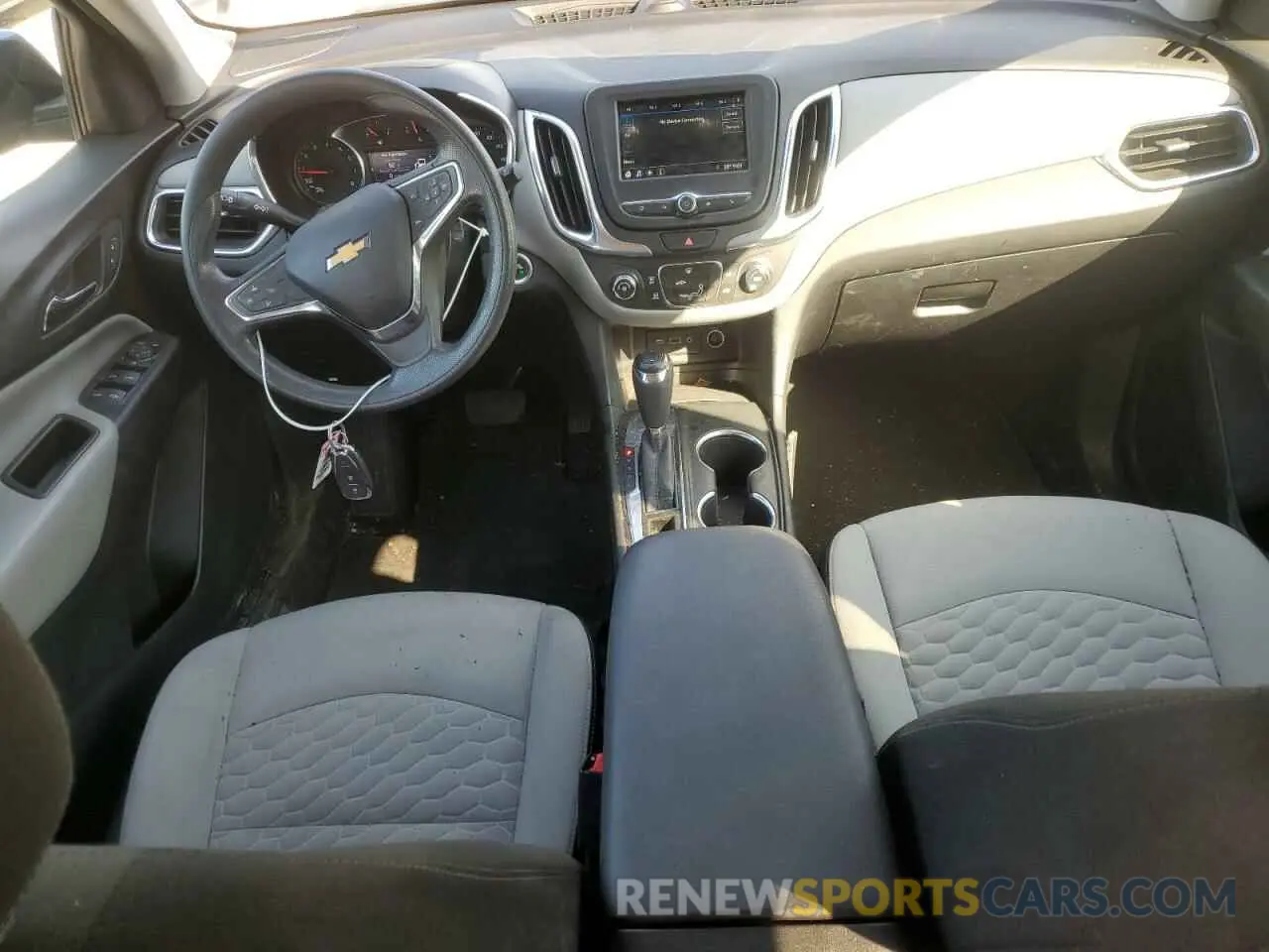 8 Photograph of a damaged car 3GNAXKEV8KS515427 CHEVROLET EQUINOX 2019