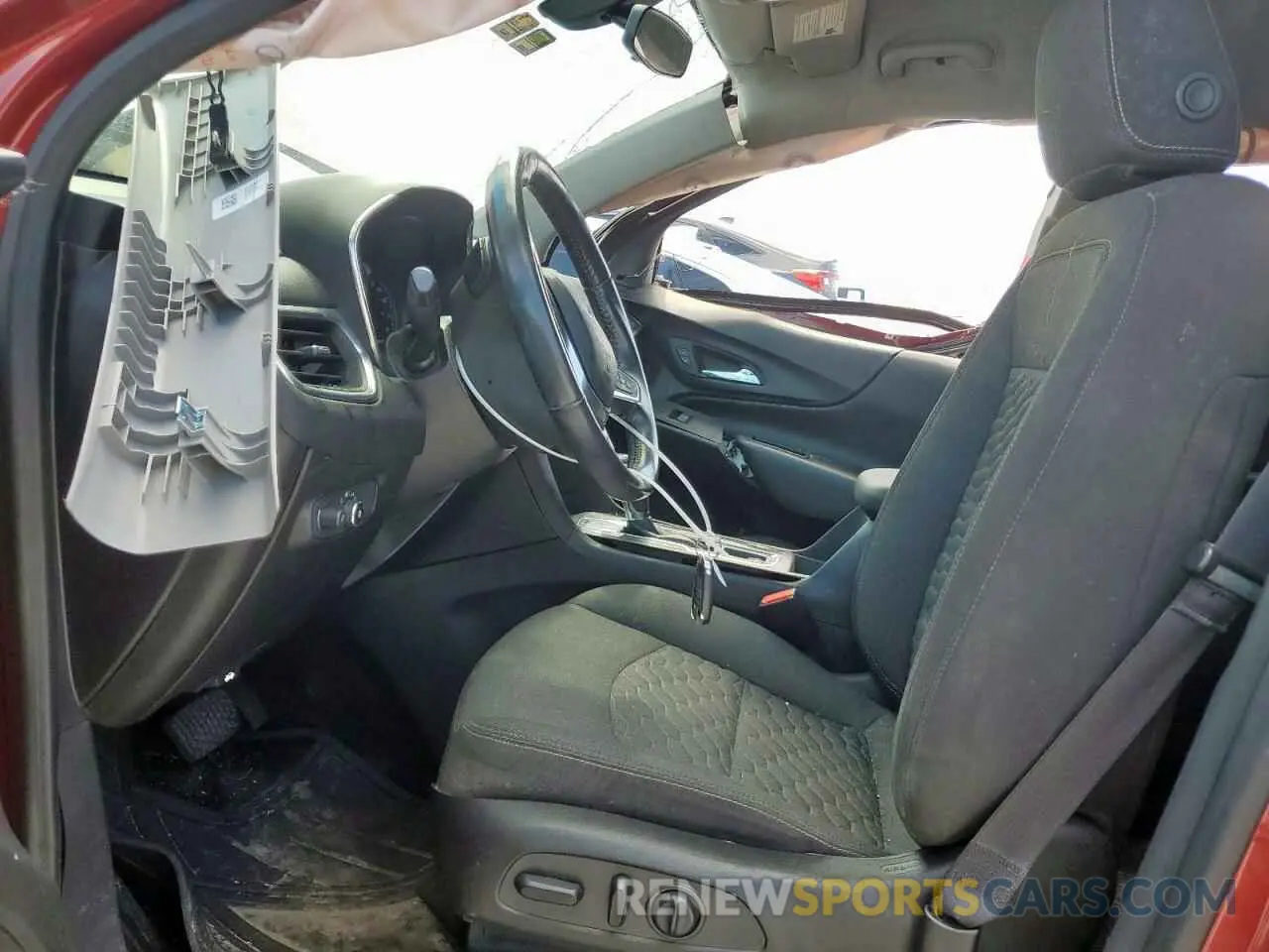 7 Photograph of a damaged car 3GNAXKEV9KL201912 CHEVROLET EQUINOX 2019