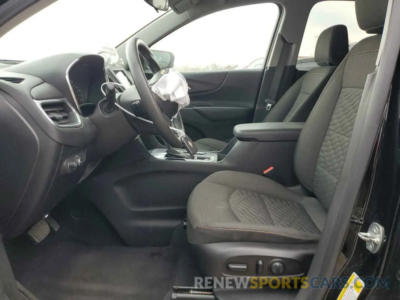7 Photograph of a damaged car 3GNAXKEV9KL243903 CHEVROLET EQUINOX 2019