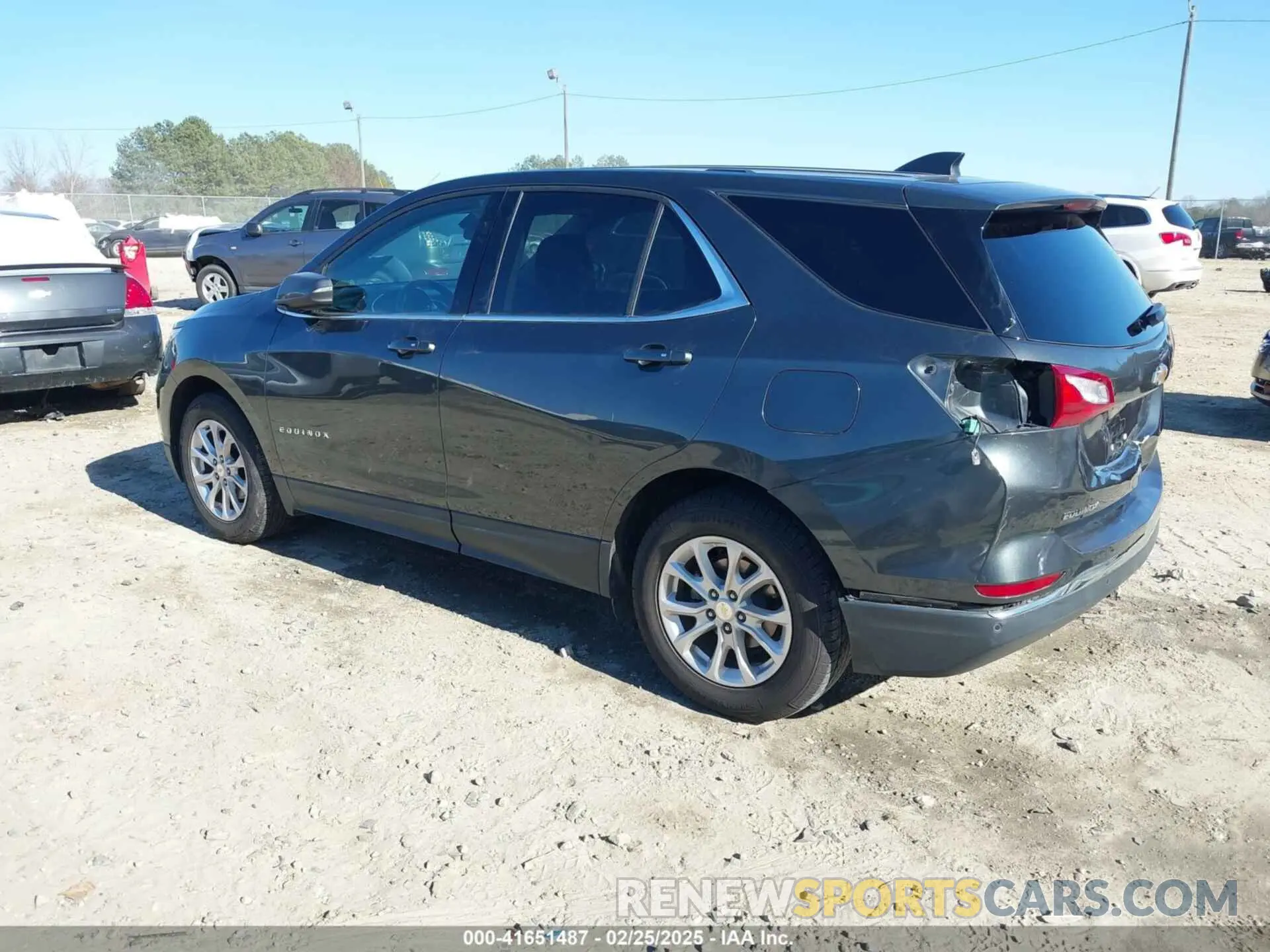 3 Photograph of a damaged car 3GNAXKEV9KL280305 CHEVROLET EQUINOX 2019