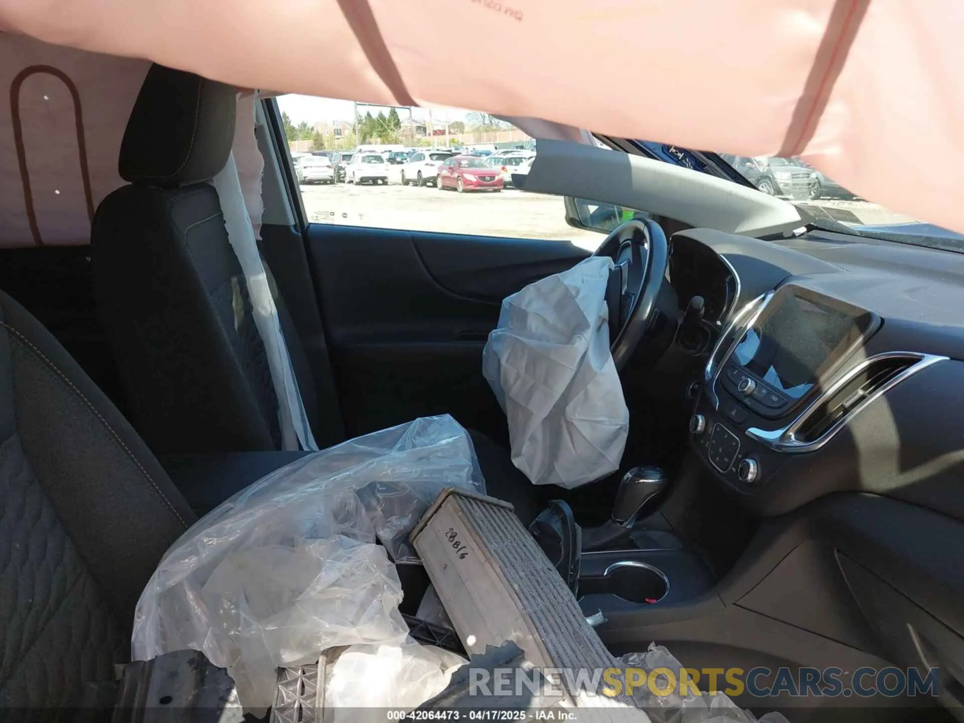 5 Photograph of a damaged car 3GNAXKEV9KL289747 CHEVROLET EQUINOX 2019