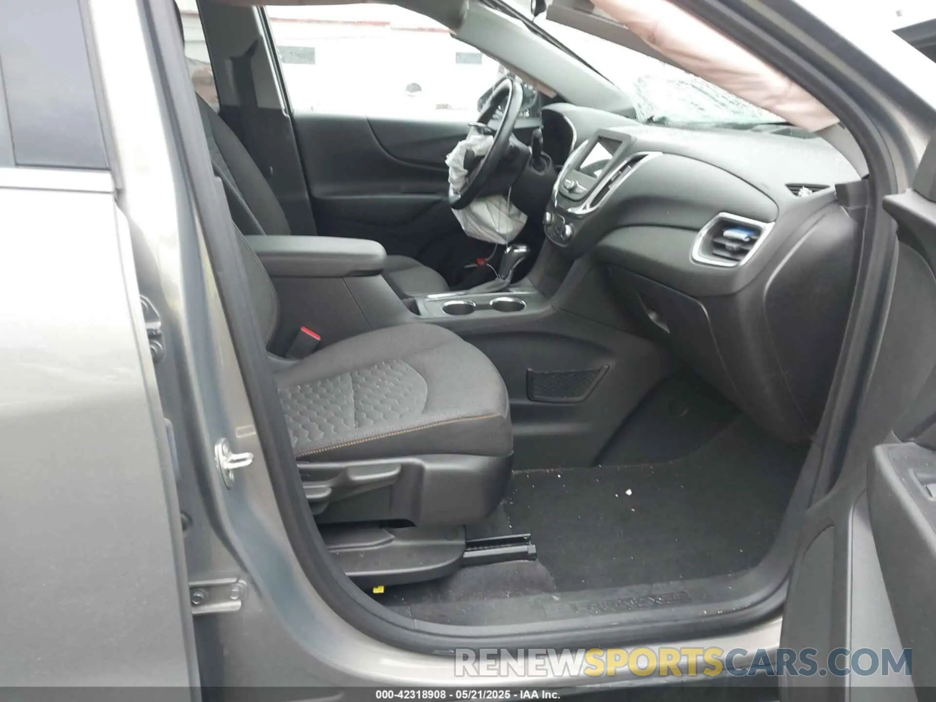 5 Photograph of a damaged car 3GNAXKEV9KS509328 CHEVROLET EQUINOX 2019