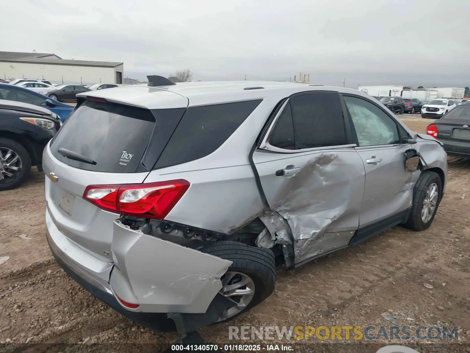 4 Photograph of a damaged car 3GNAXKEV9KS513914 CHEVROLET EQUINOX 2019