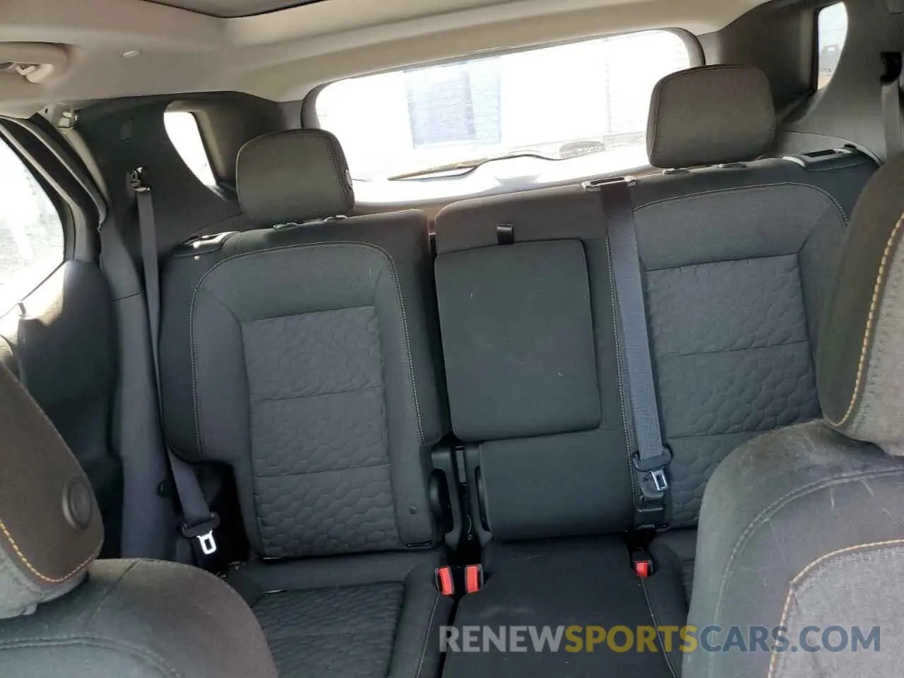 10 Photograph of a damaged car 3GNAXKEV9KS551370 CHEVROLET EQUINOX 2019