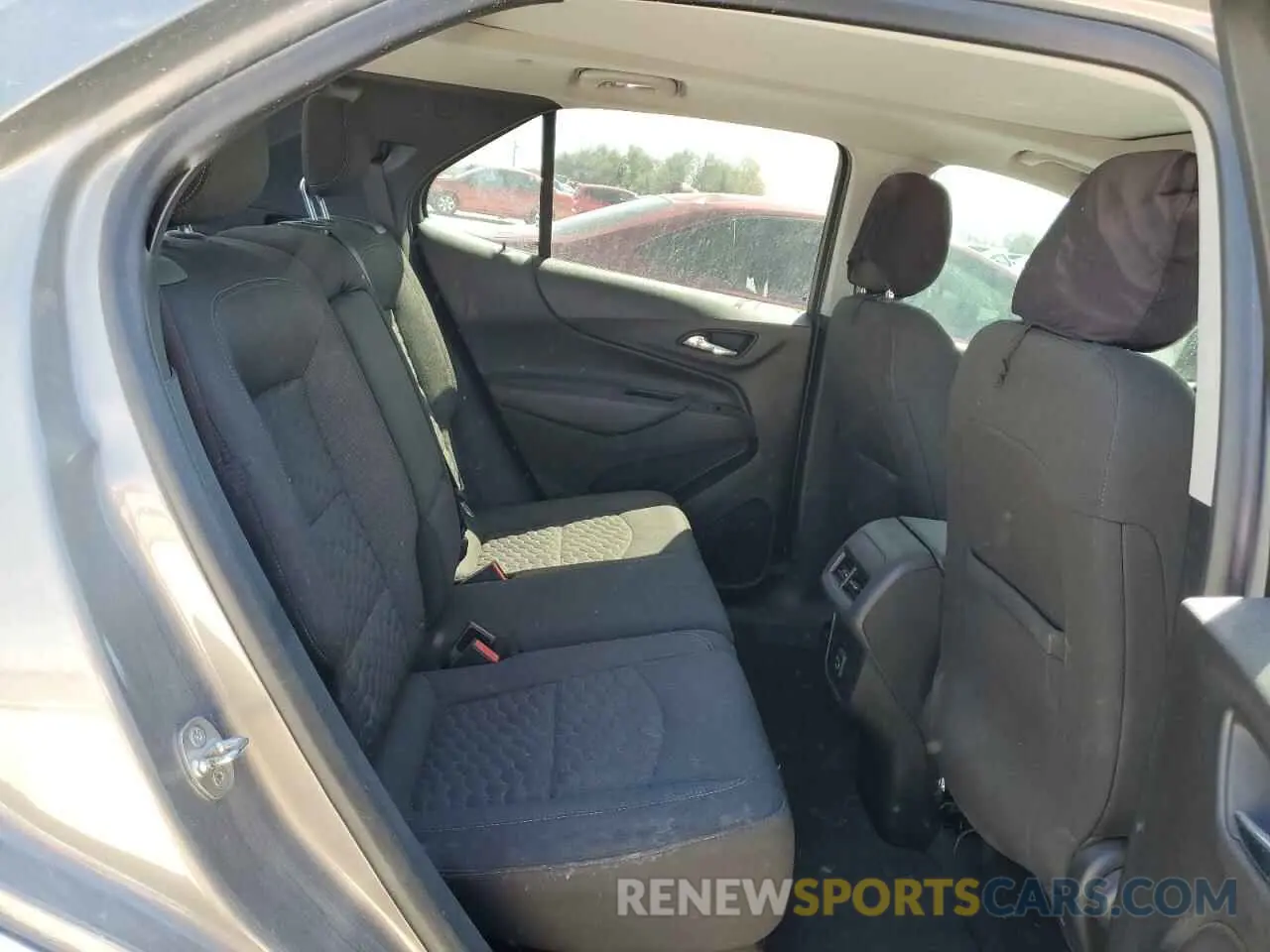 11 Photograph of a damaged car 3GNAXKEV9KS584384 CHEVROLET EQUINOX 2019
