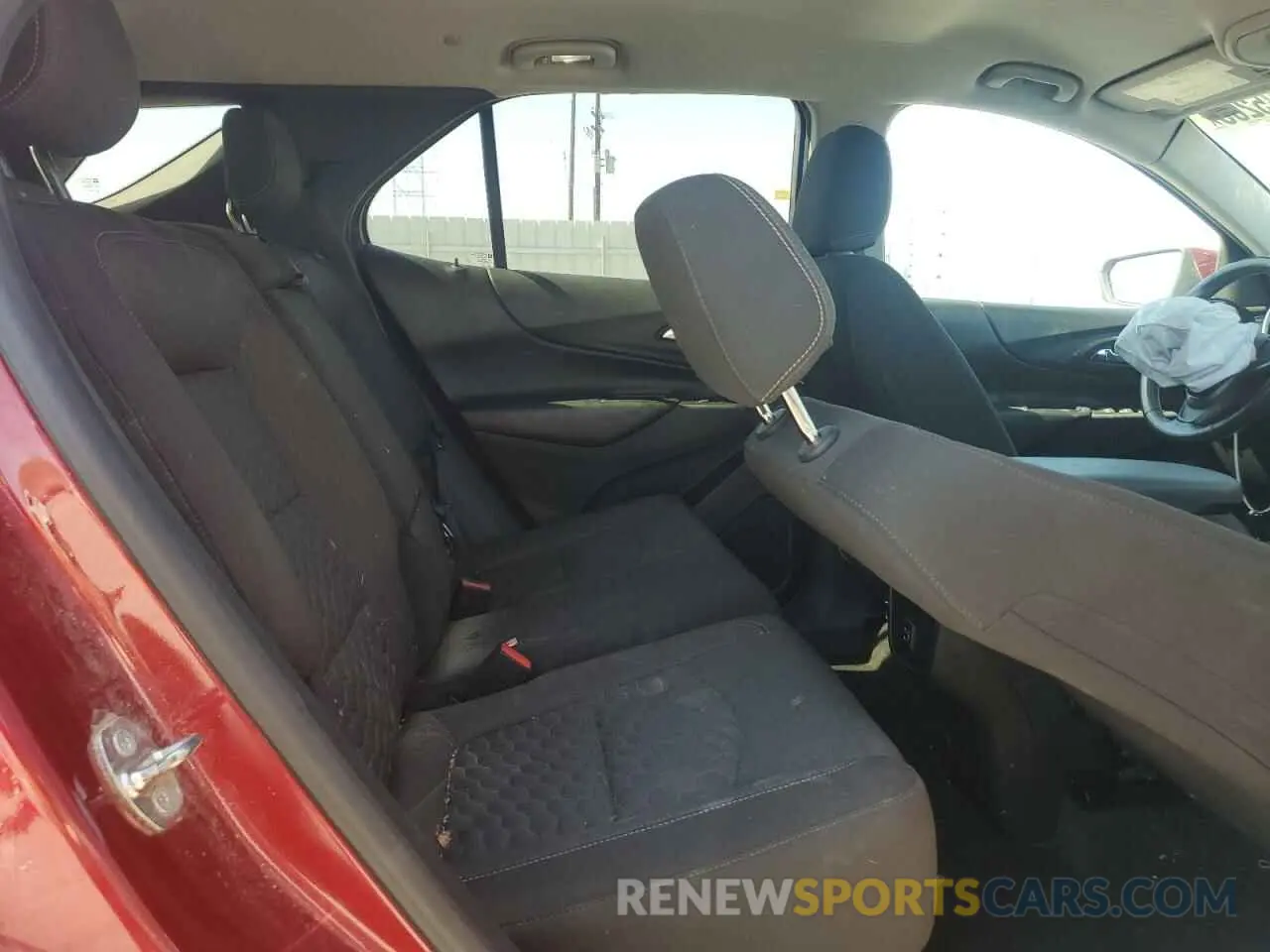 11 Photograph of a damaged car 3GNAXKEV9KS598527 CHEVROLET EQUINOX 2019
