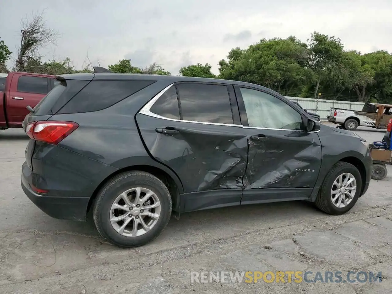 3 Photograph of a damaged car 3GNAXKEV9KS618064 CHEVROLET EQUINOX 2019