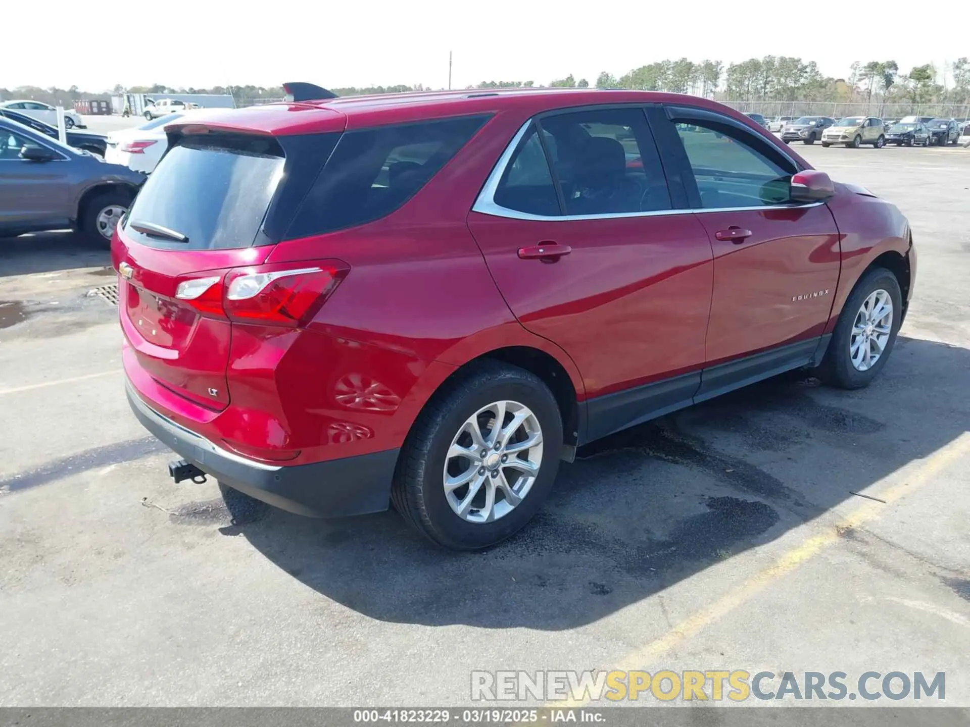 4 Photograph of a damaged car 3GNAXKEV9KS679513 CHEVROLET EQUINOX 2019