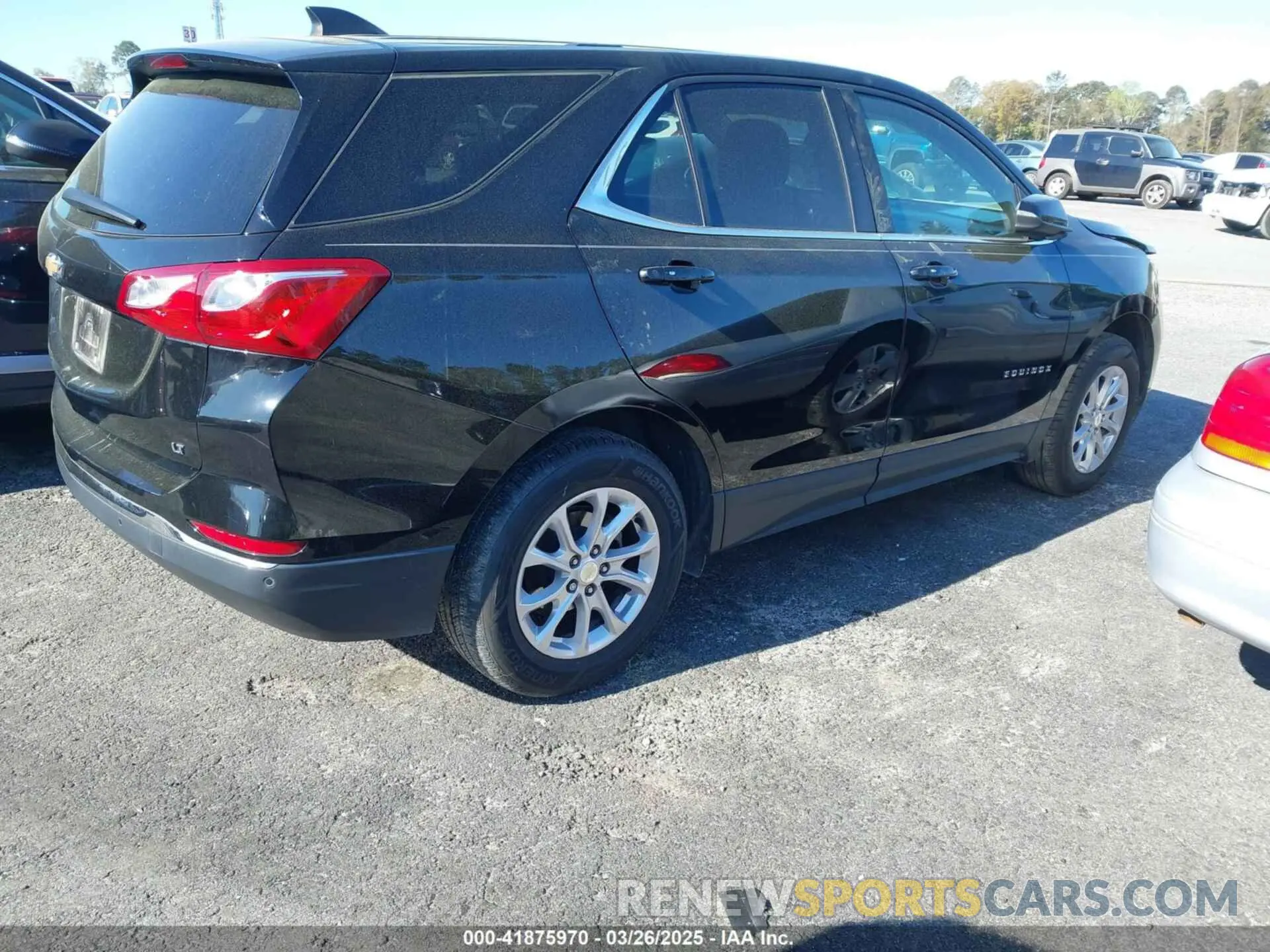 4 Photograph of a damaged car 3GNAXKEVXKL219870 CHEVROLET EQUINOX 2019