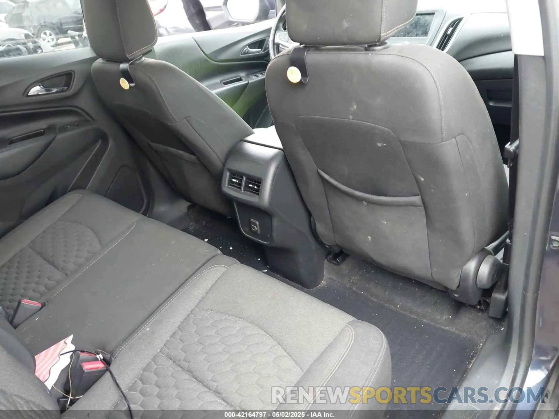 8 Photograph of a damaged car 3GNAXKEVXKL315854 CHEVROLET EQUINOX 2019