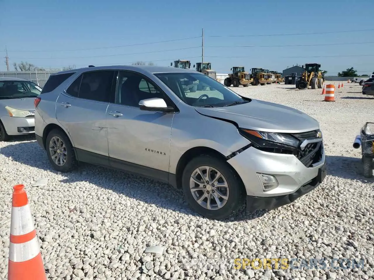4 Photograph of a damaged car 3GNAXKEVXKS507572 CHEVROLET EQUINOX 2019