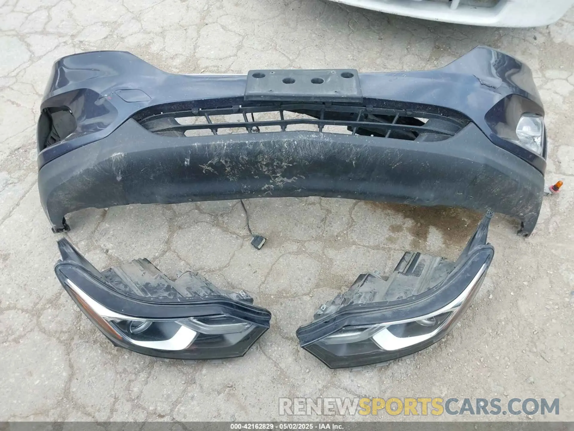12 Photograph of a damaged car 3GNAXKEVXKS524596 CHEVROLET EQUINOX 2019