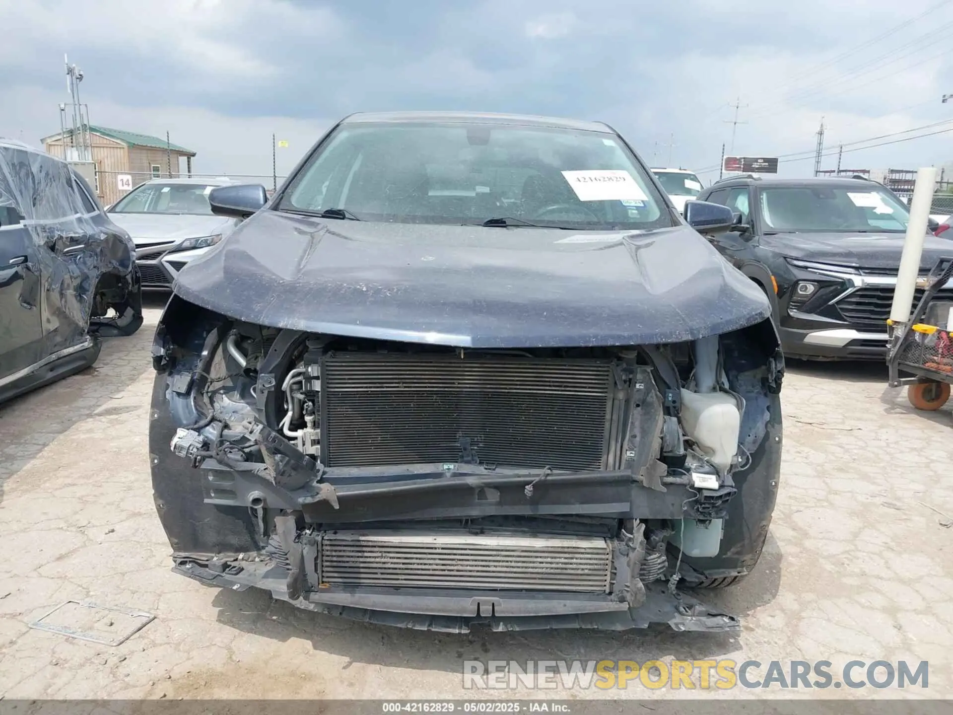 13 Photograph of a damaged car 3GNAXKEVXKS524596 CHEVROLET EQUINOX 2019