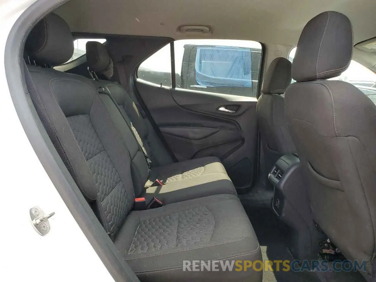 11 Photograph of a damaged car 3GNAXKEVXKS560370 CHEVROLET EQUINOX 2019