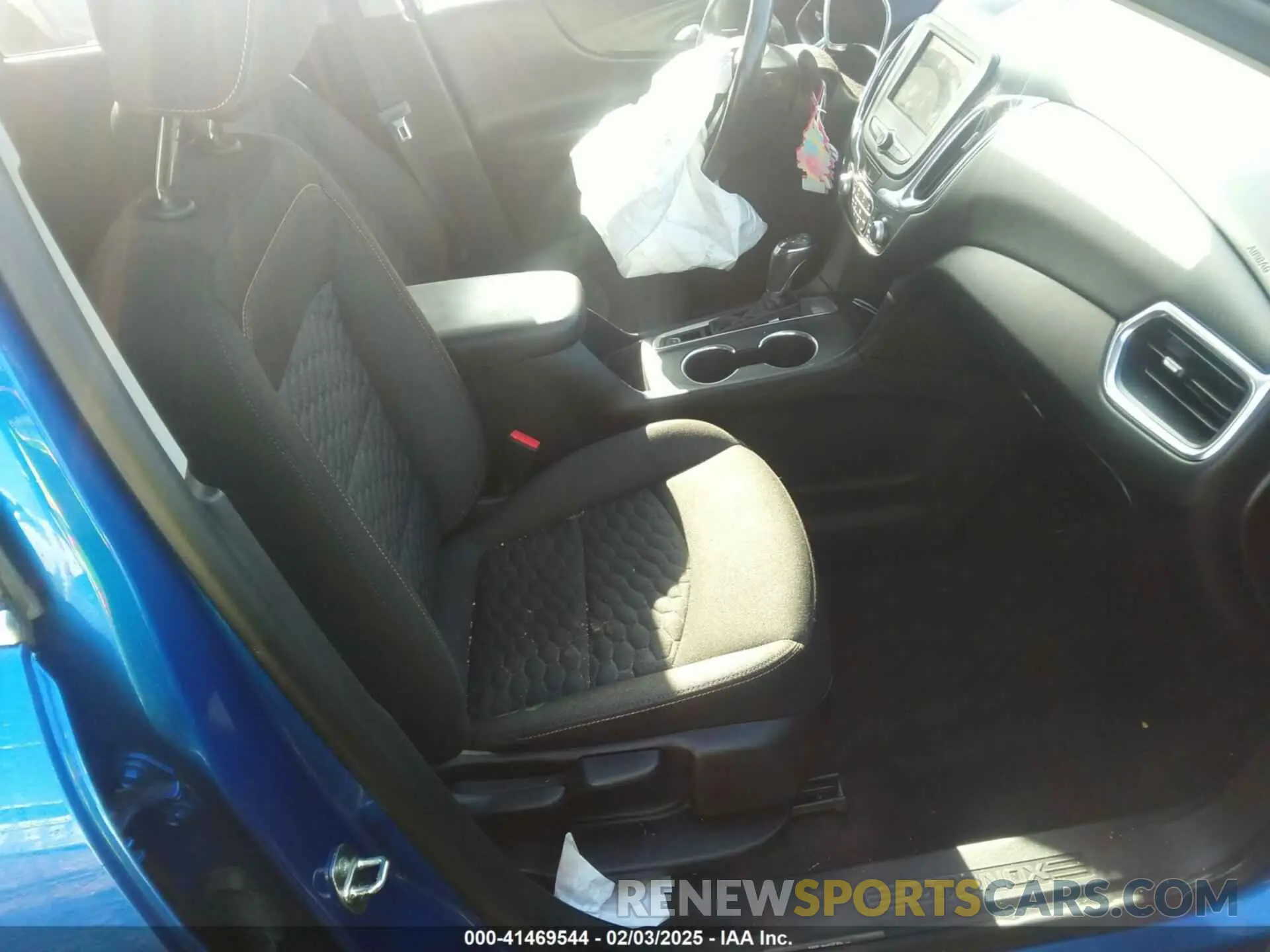 5 Photograph of a damaged car 3GNAXKEVXKS581753 CHEVROLET EQUINOX 2019