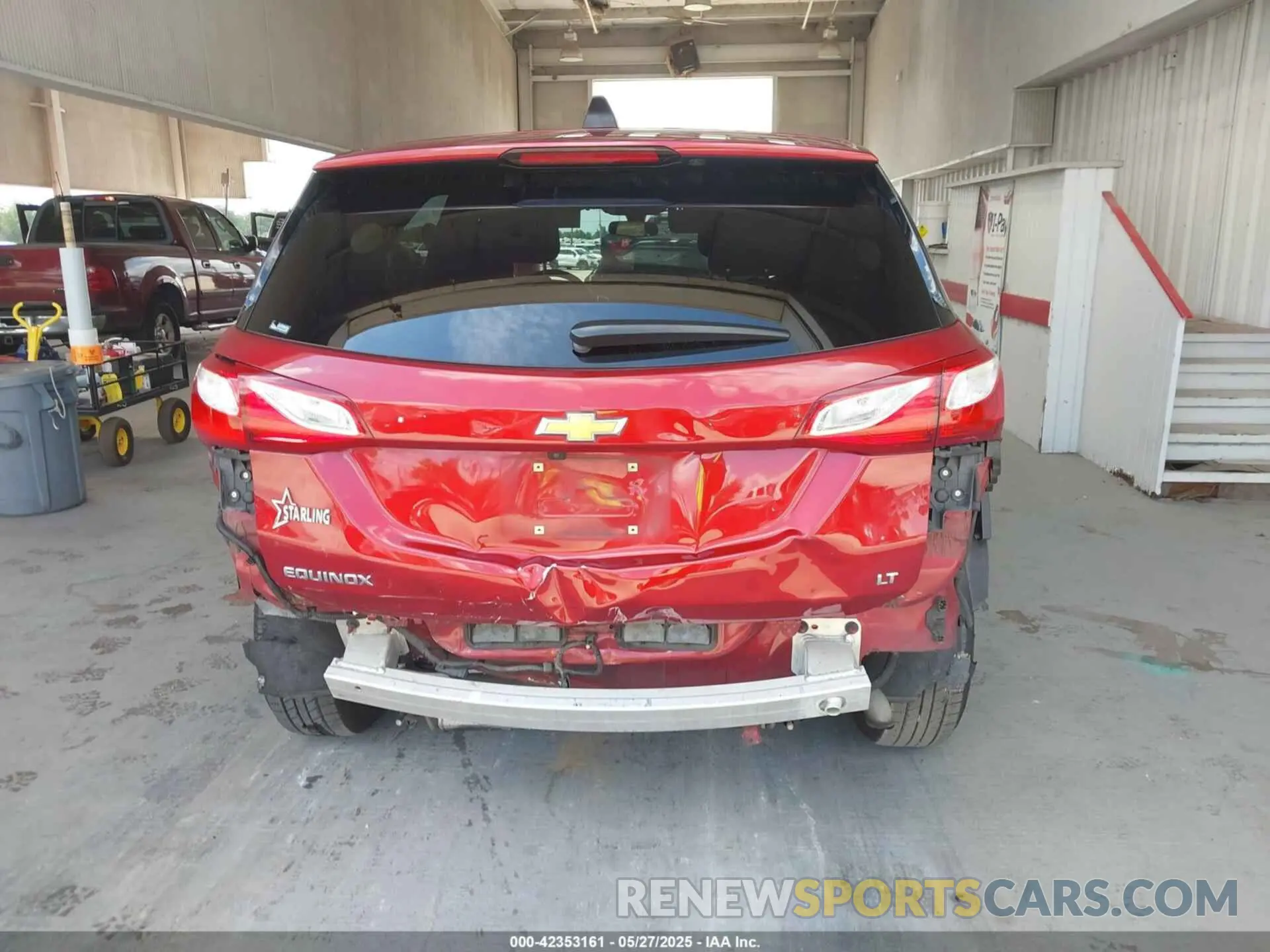 16 Photograph of a damaged car 3GNAXKEVXKS585883 CHEVROLET EQUINOX 2019
