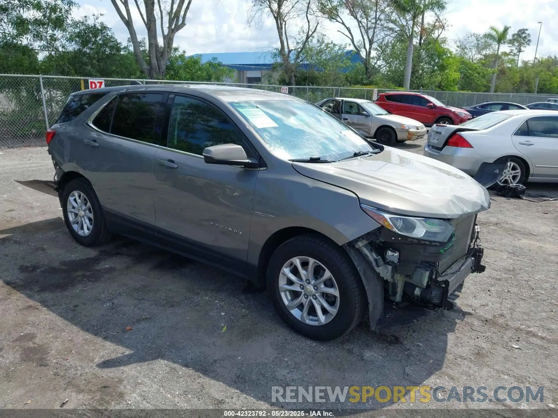 1 Photograph of a damaged car 3GNAXKEVXKS586516 CHEVROLET EQUINOX 2019