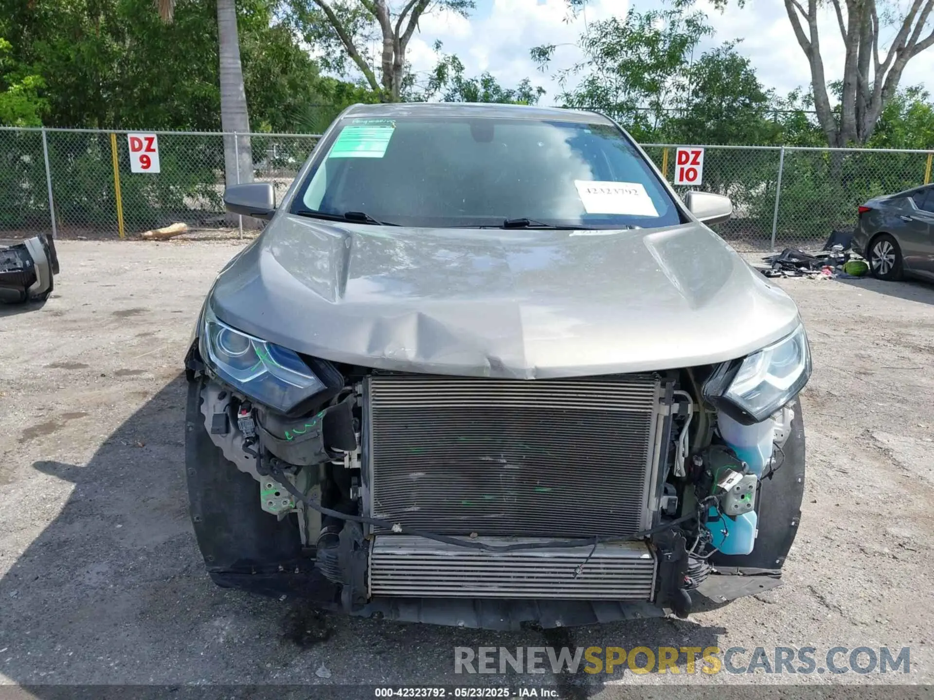 13 Photograph of a damaged car 3GNAXKEVXKS586516 CHEVROLET EQUINOX 2019