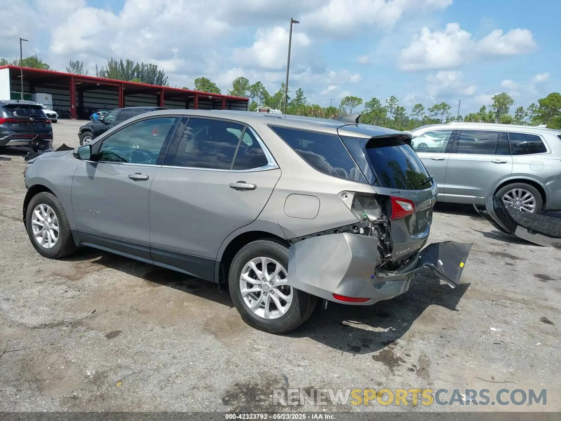 3 Photograph of a damaged car 3GNAXKEVXKS586516 CHEVROLET EQUINOX 2019