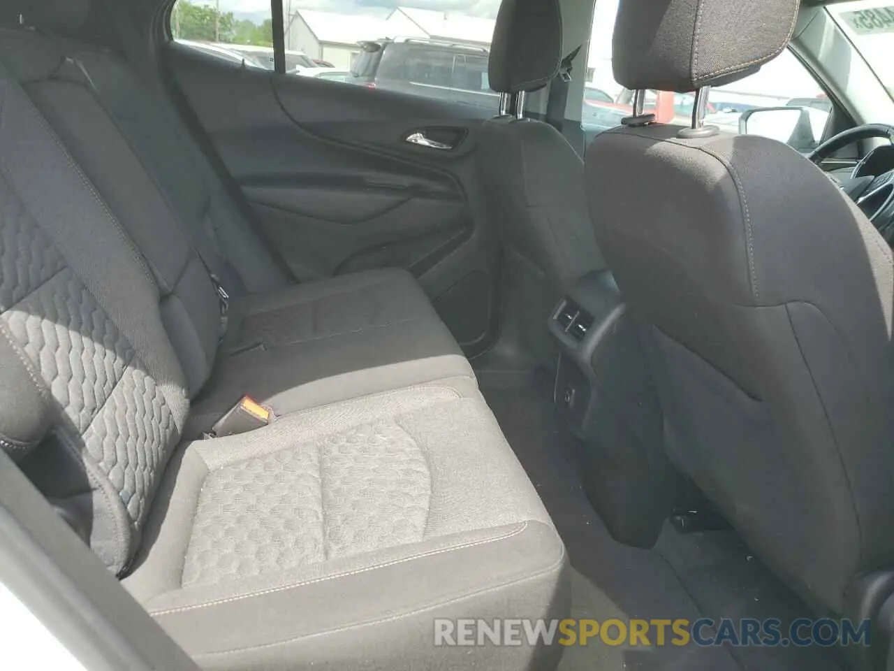10 Photograph of a damaged car 3GNAXLEX0KL229489 CHEVROLET EQUINOX 2019
