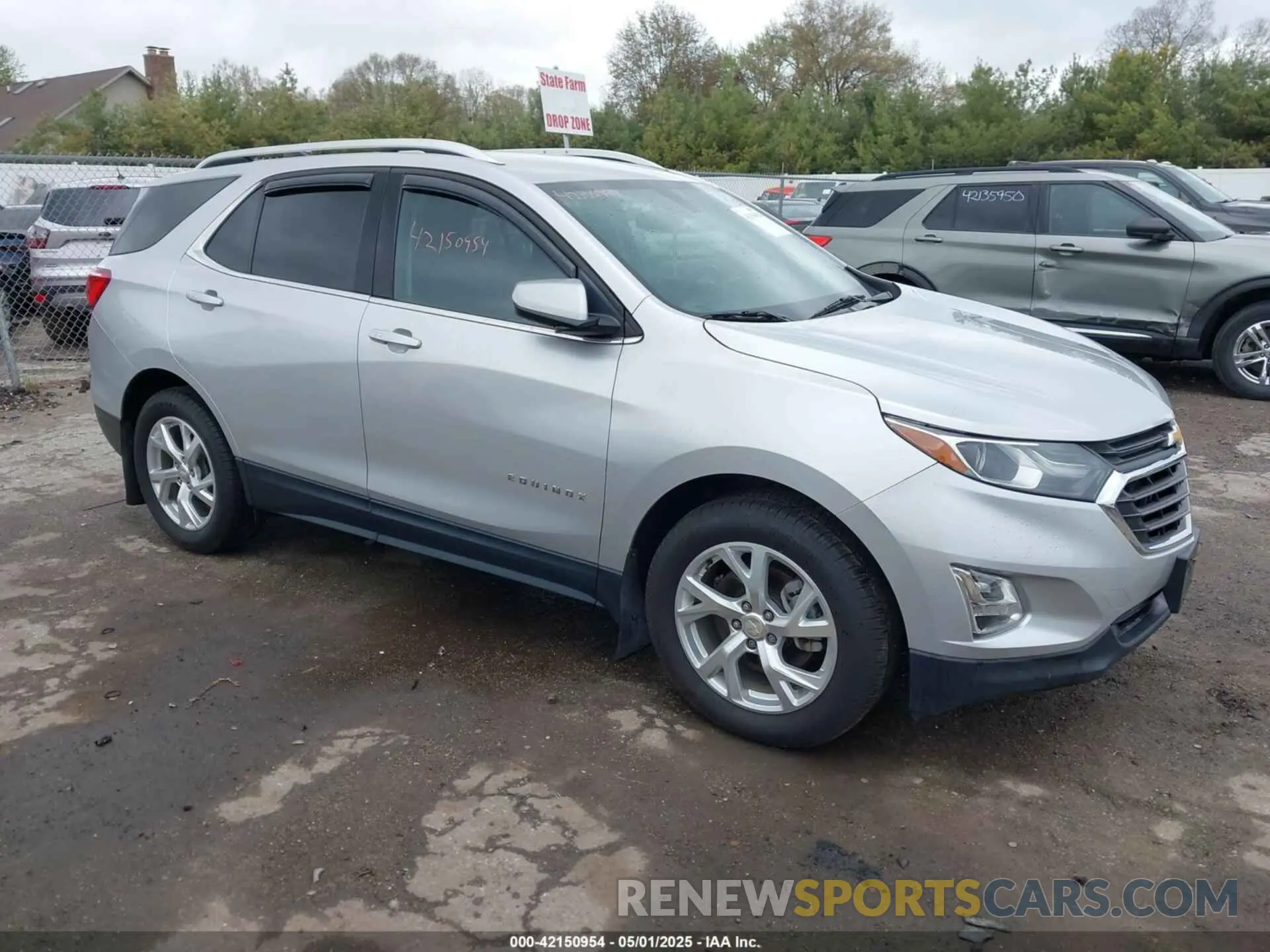 1 Photograph of a damaged car 3GNAXLEX1KS632306 CHEVROLET EQUINOX 2019