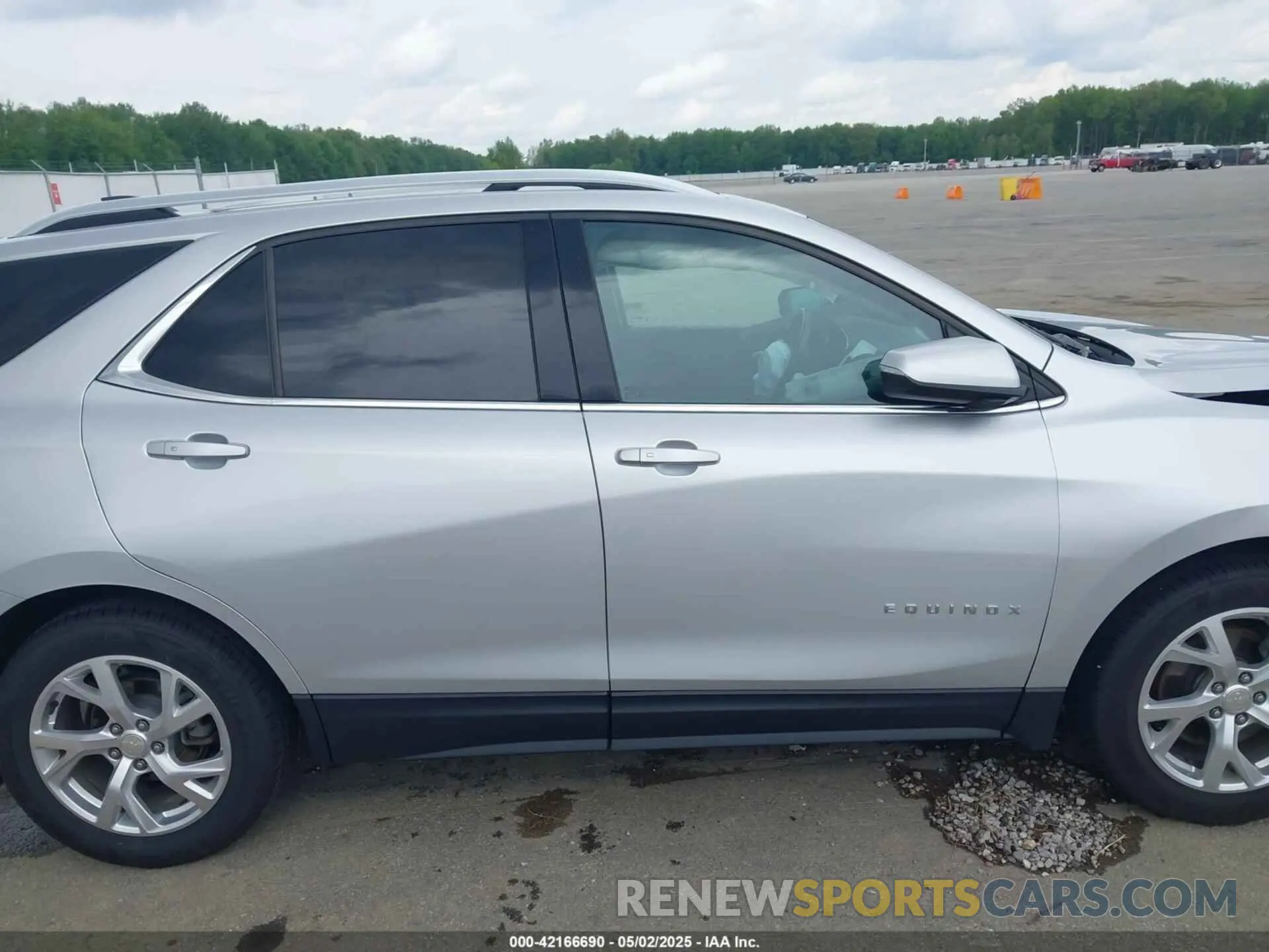 13 Photograph of a damaged car 3GNAXLEX1KS657142 CHEVROLET EQUINOX 2019
