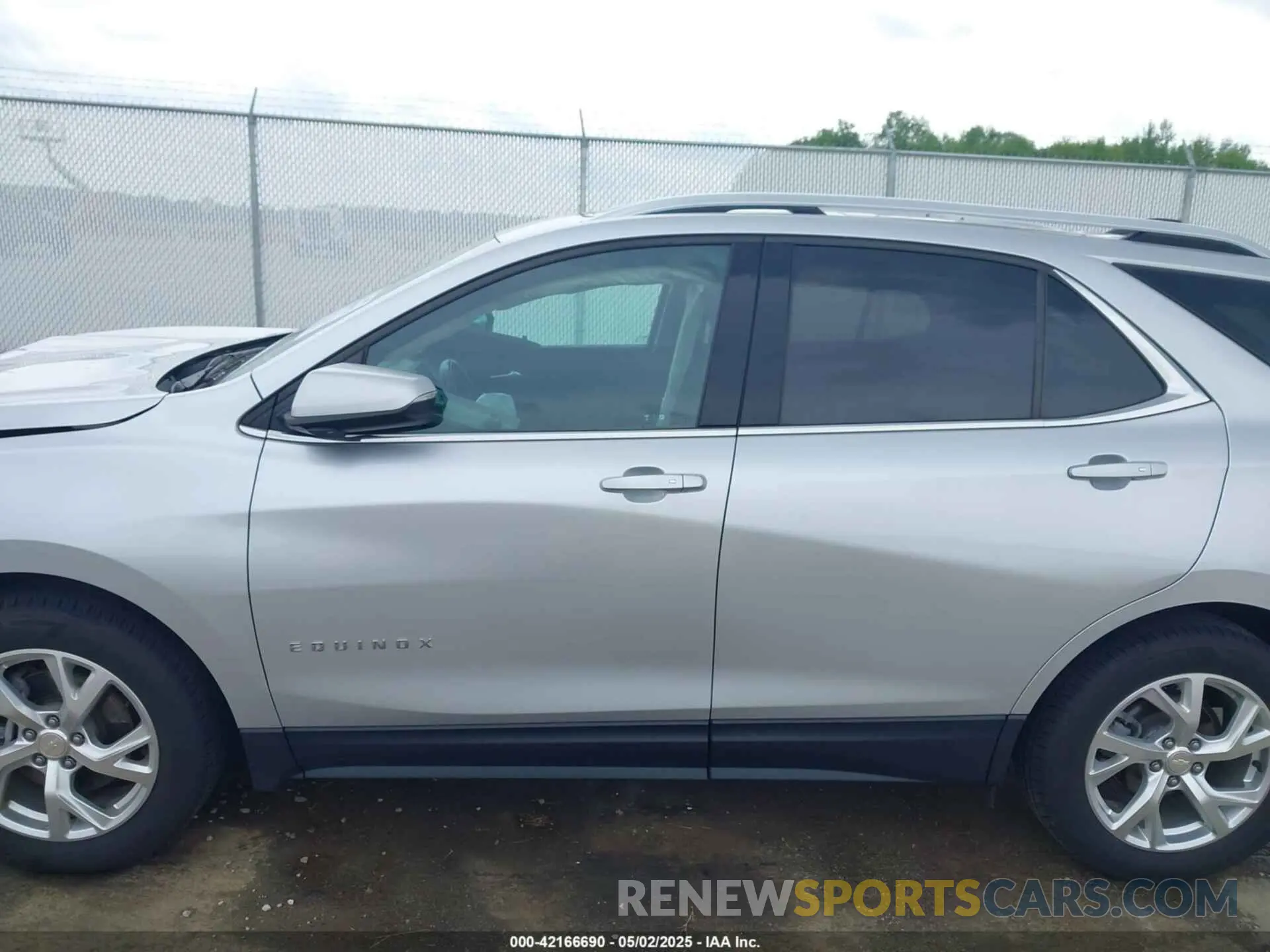 14 Photograph of a damaged car 3GNAXLEX1KS657142 CHEVROLET EQUINOX 2019