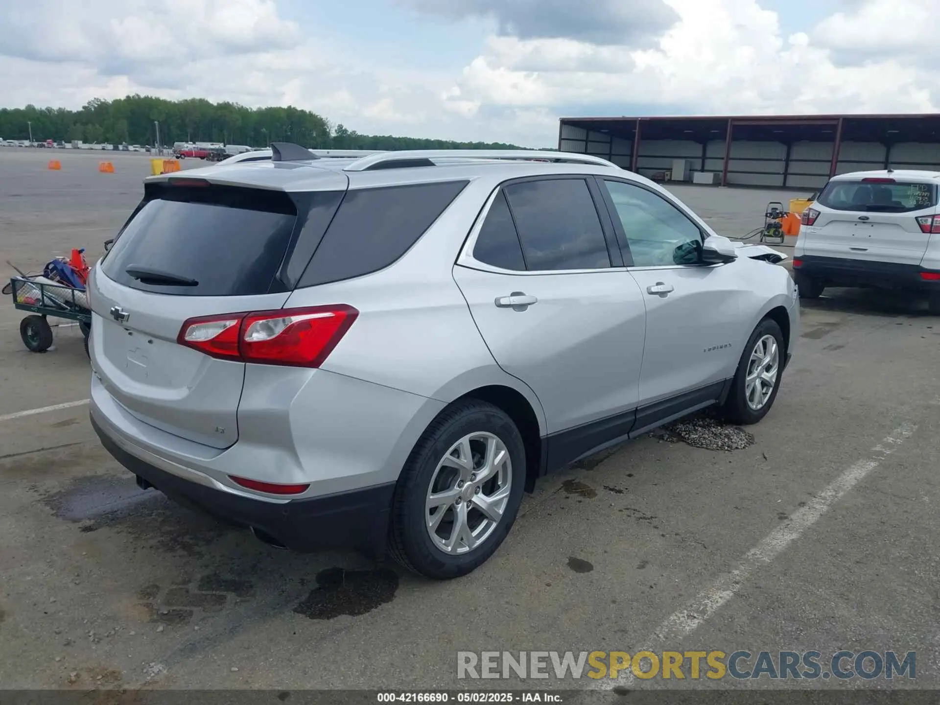 4 Photograph of a damaged car 3GNAXLEX1KS657142 CHEVROLET EQUINOX 2019