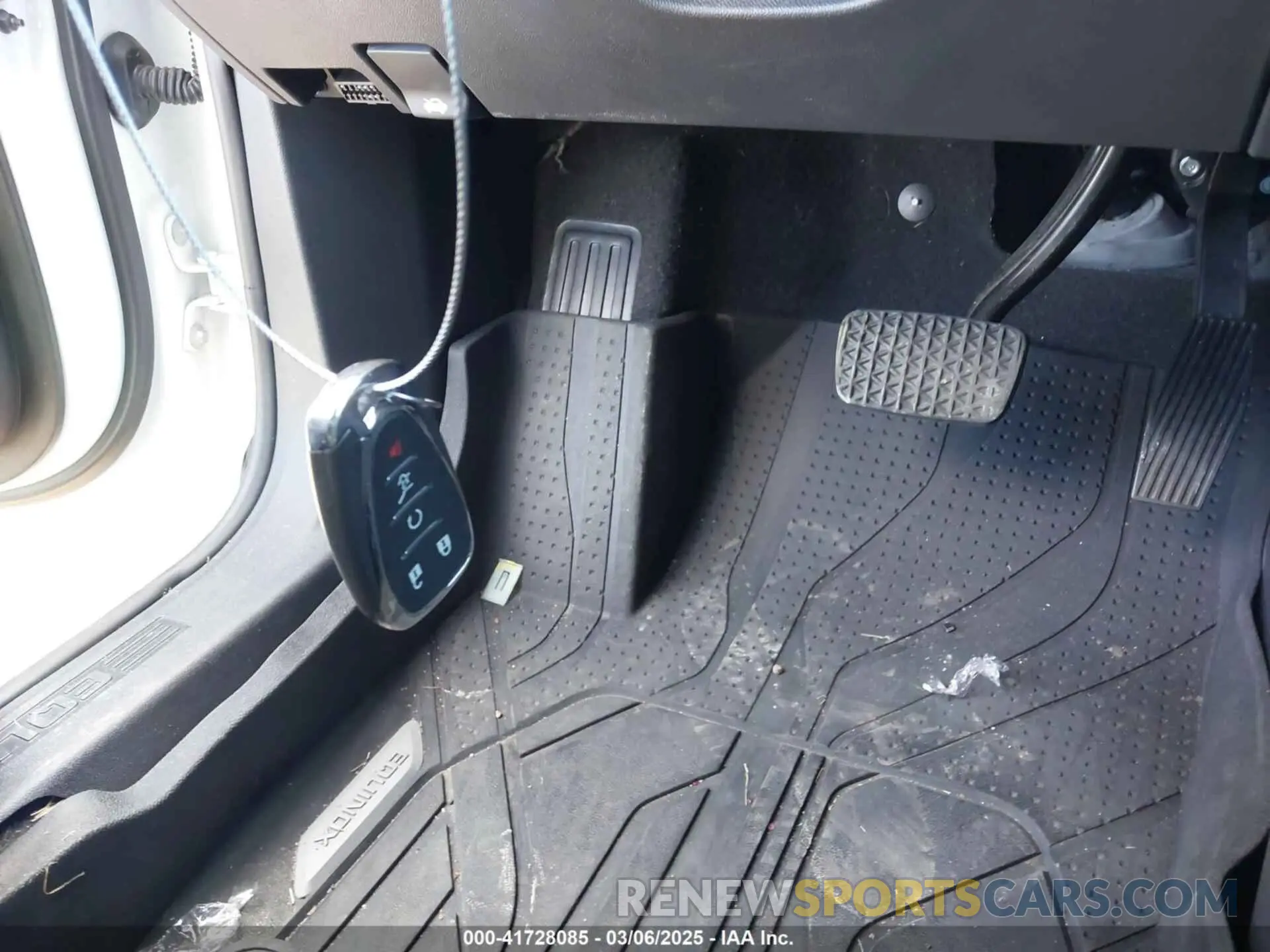 11 Photograph of a damaged car 3GNAXLEX1KS681828 CHEVROLET EQUINOX 2019