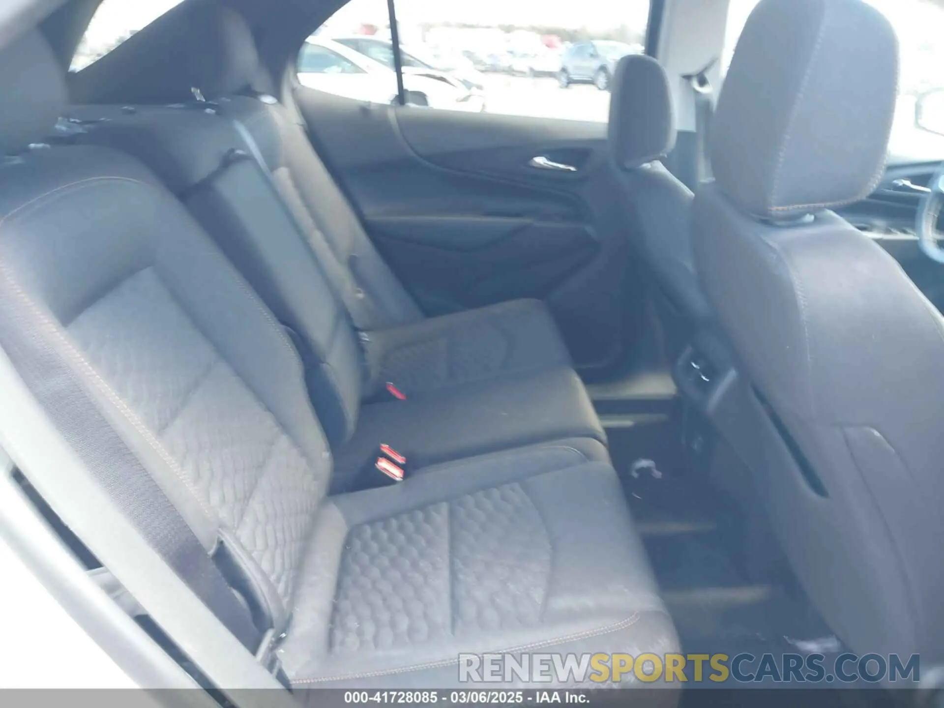 8 Photograph of a damaged car 3GNAXLEX1KS681828 CHEVROLET EQUINOX 2019