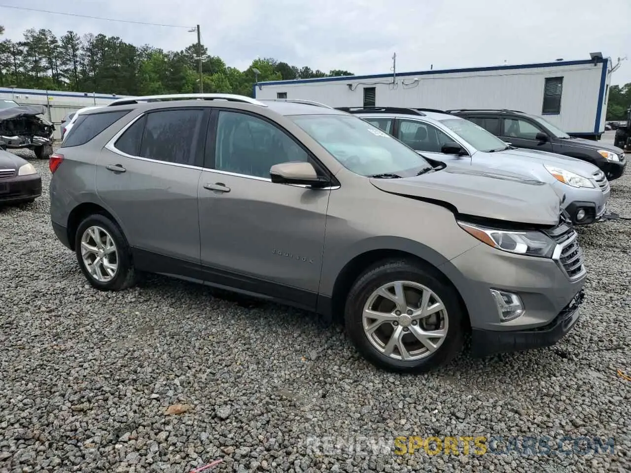 4 Photograph of a damaged car 3GNAXLEX3KS556975 CHEVROLET EQUINOX 2019