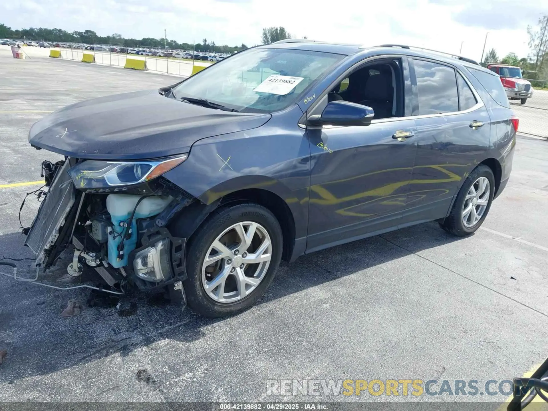2 Photograph of a damaged car 3GNAXLEX4KL243380 CHEVROLET EQUINOX 2019
