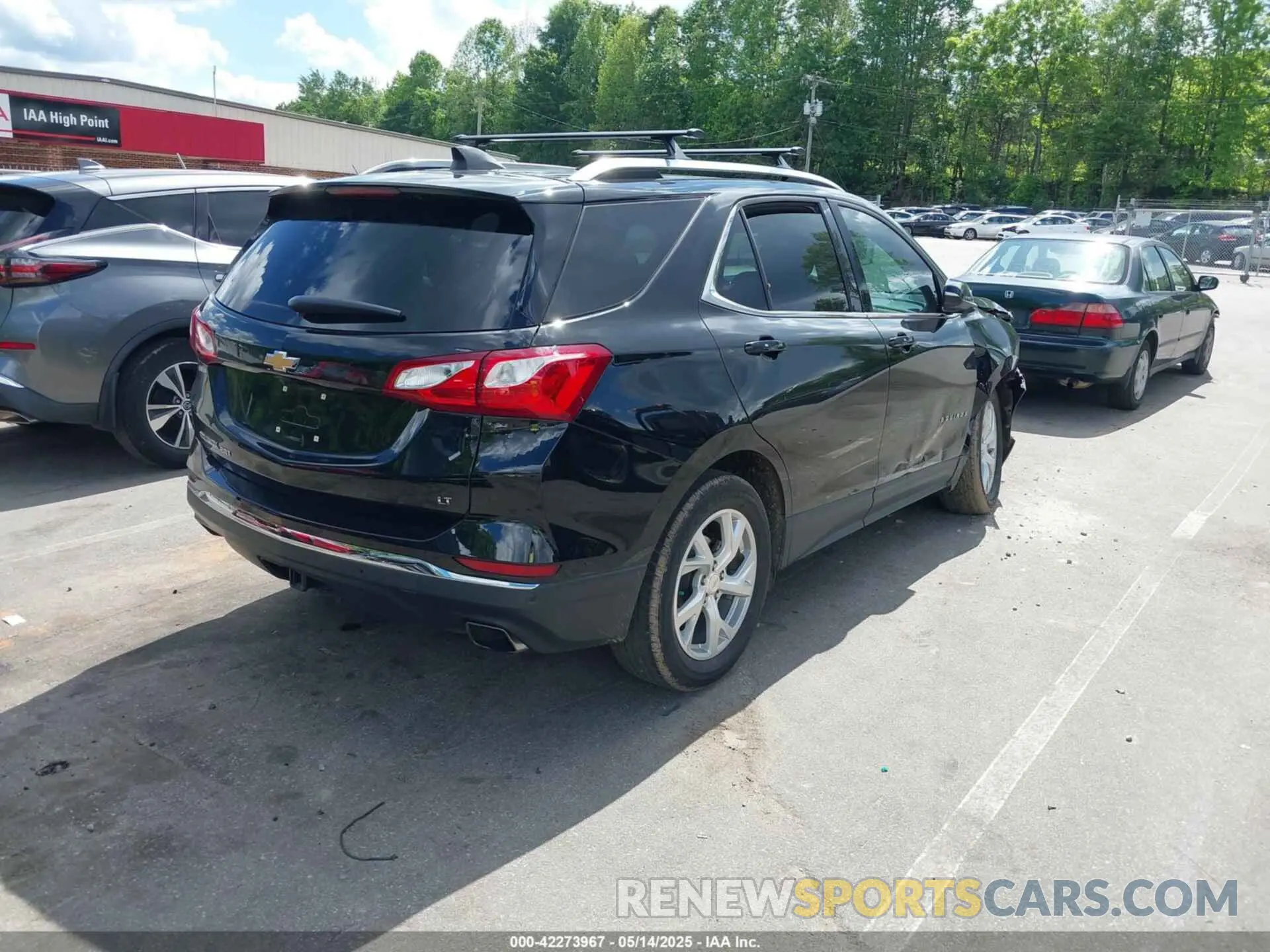 4 Photograph of a damaged car 3GNAXLEX5KL124060 CHEVROLET EQUINOX 2019
