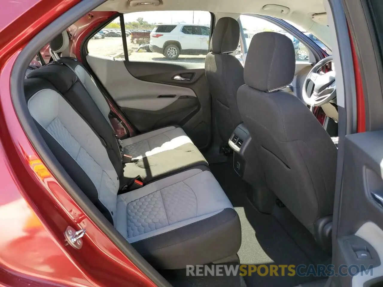 10 Photograph of a damaged car 3GNAXLEX9KL208219 CHEVROLET EQUINOX 2019