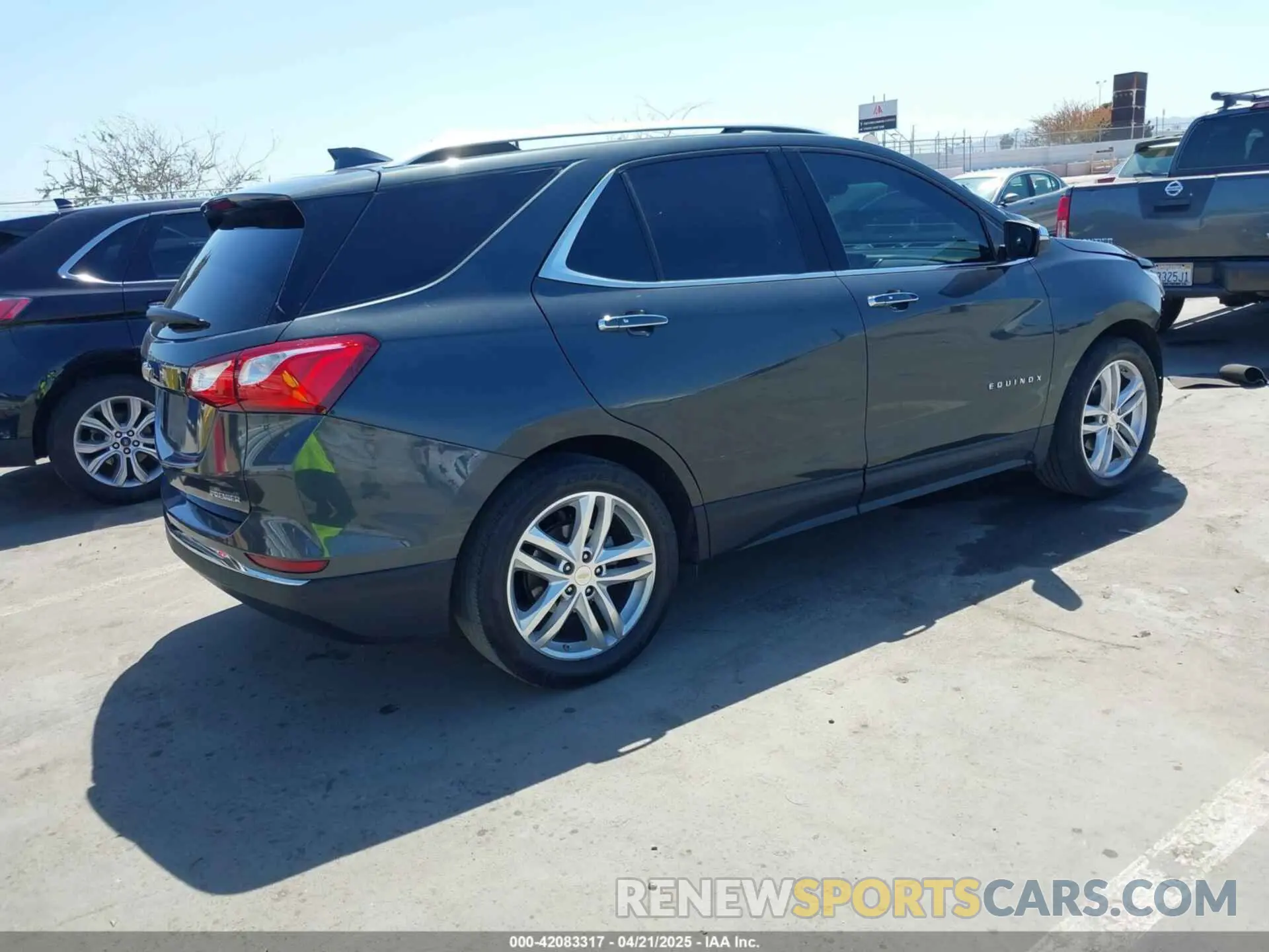 4 Photograph of a damaged car 3GNAXNEV0KS549069 CHEVROLET EQUINOX 2019