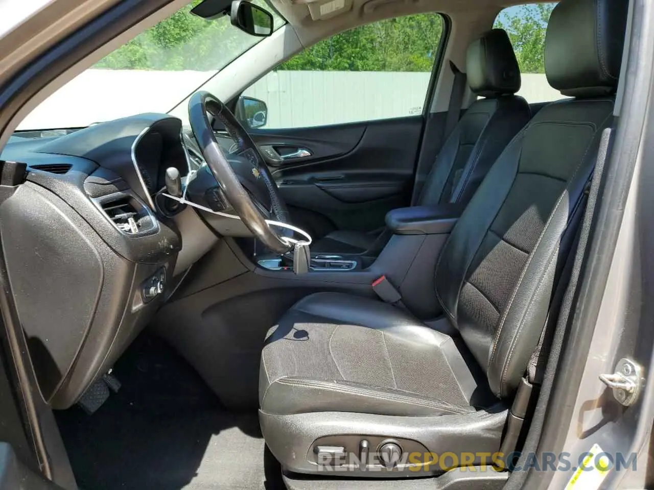 7 Photograph of a damaged car 3GNAXNEV8KS561549 CHEVROLET EQUINOX 2019