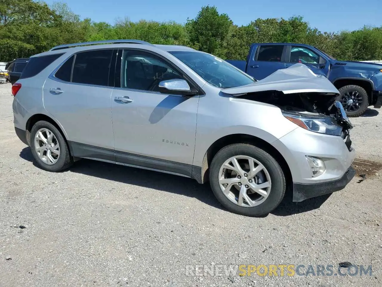 4 Photograph of a damaged car 3GNAXNEV9KS566386 CHEVROLET EQUINOX 2019