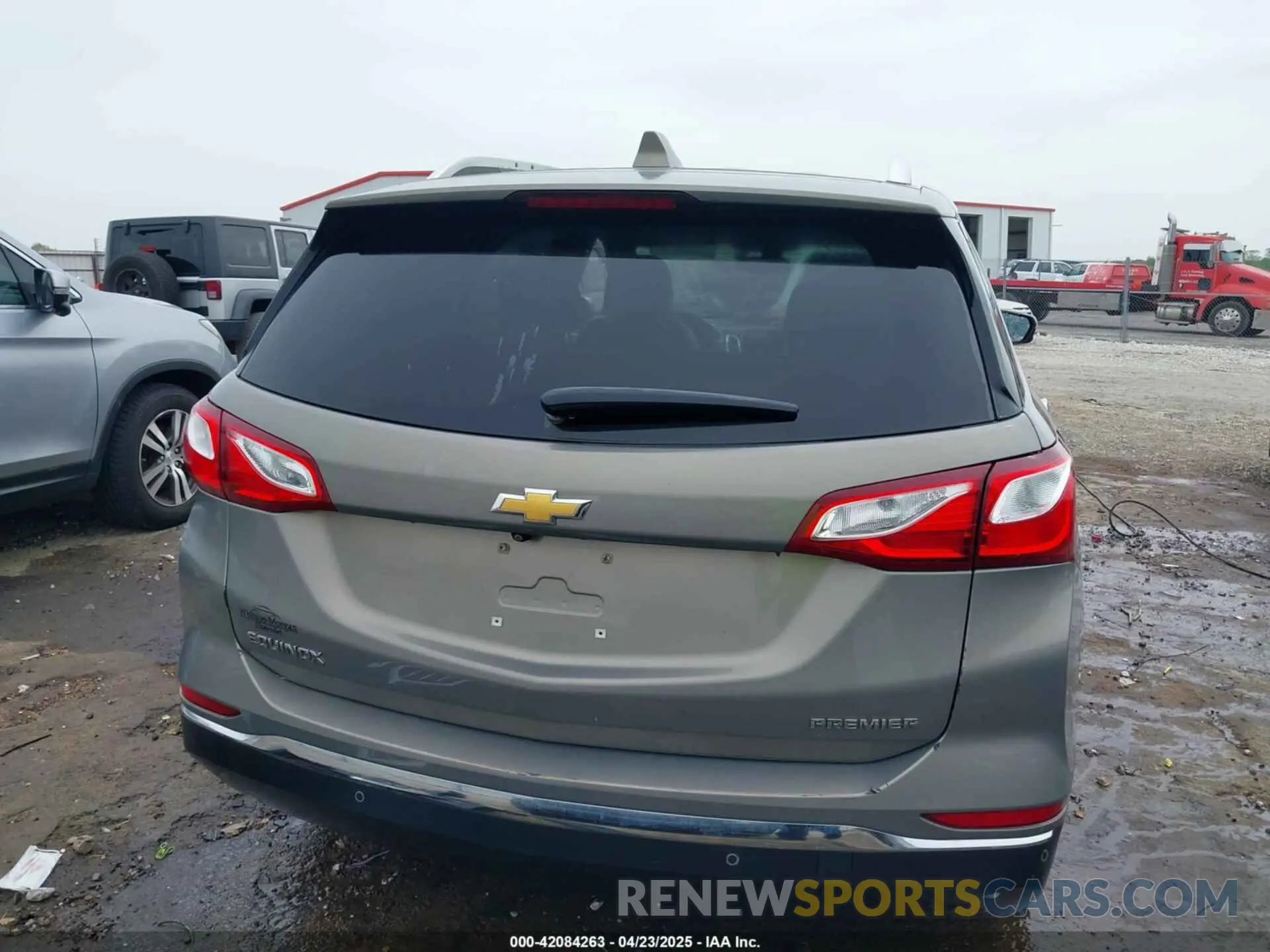 17 Photograph of a damaged car 3GNAXNEVXKS503474 CHEVROLET EQUINOX 2019