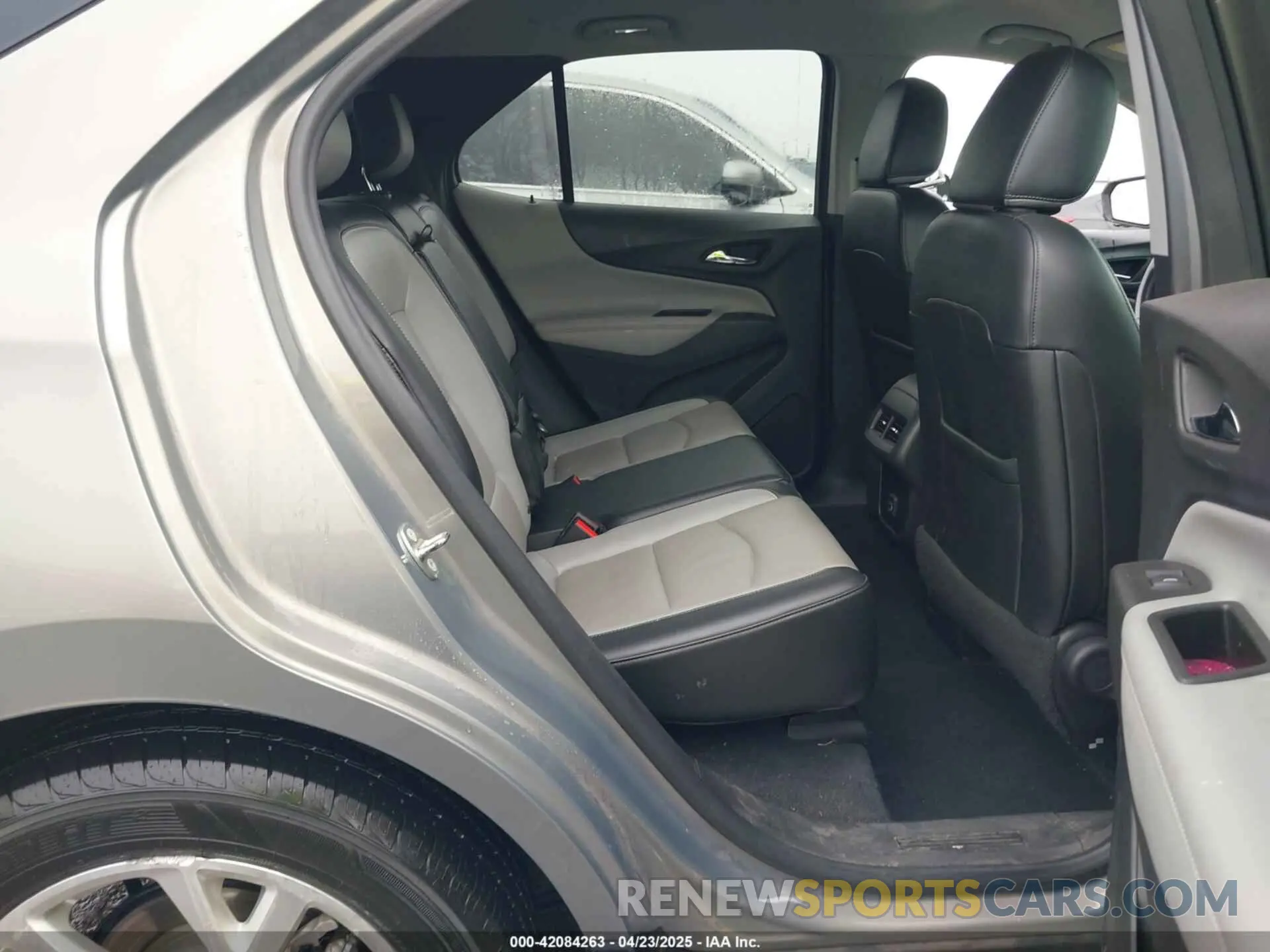 8 Photograph of a damaged car 3GNAXNEVXKS503474 CHEVROLET EQUINOX 2019